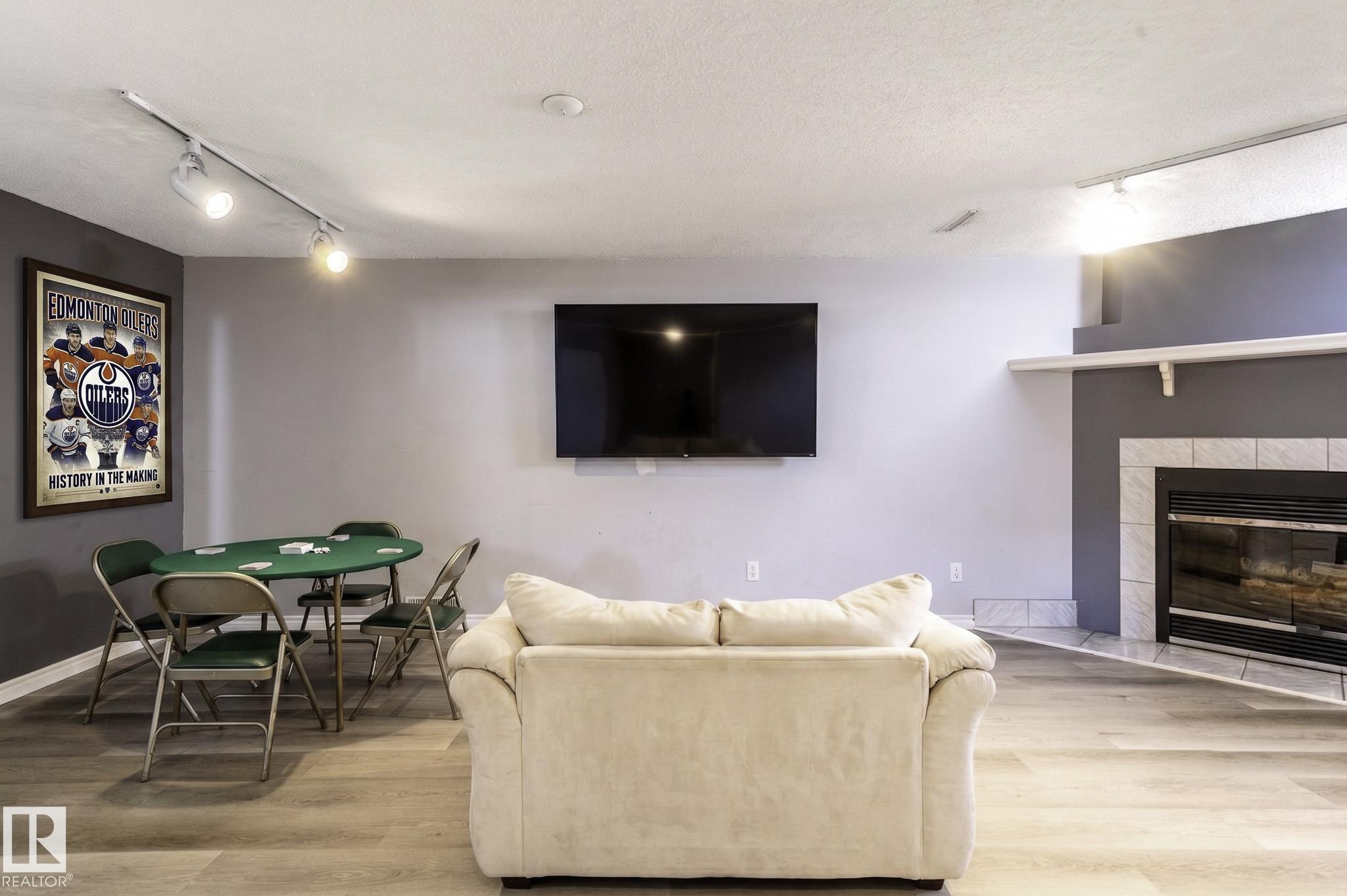 Photo 31 at 9331 52 Street NW, Ottewell, Edmonton