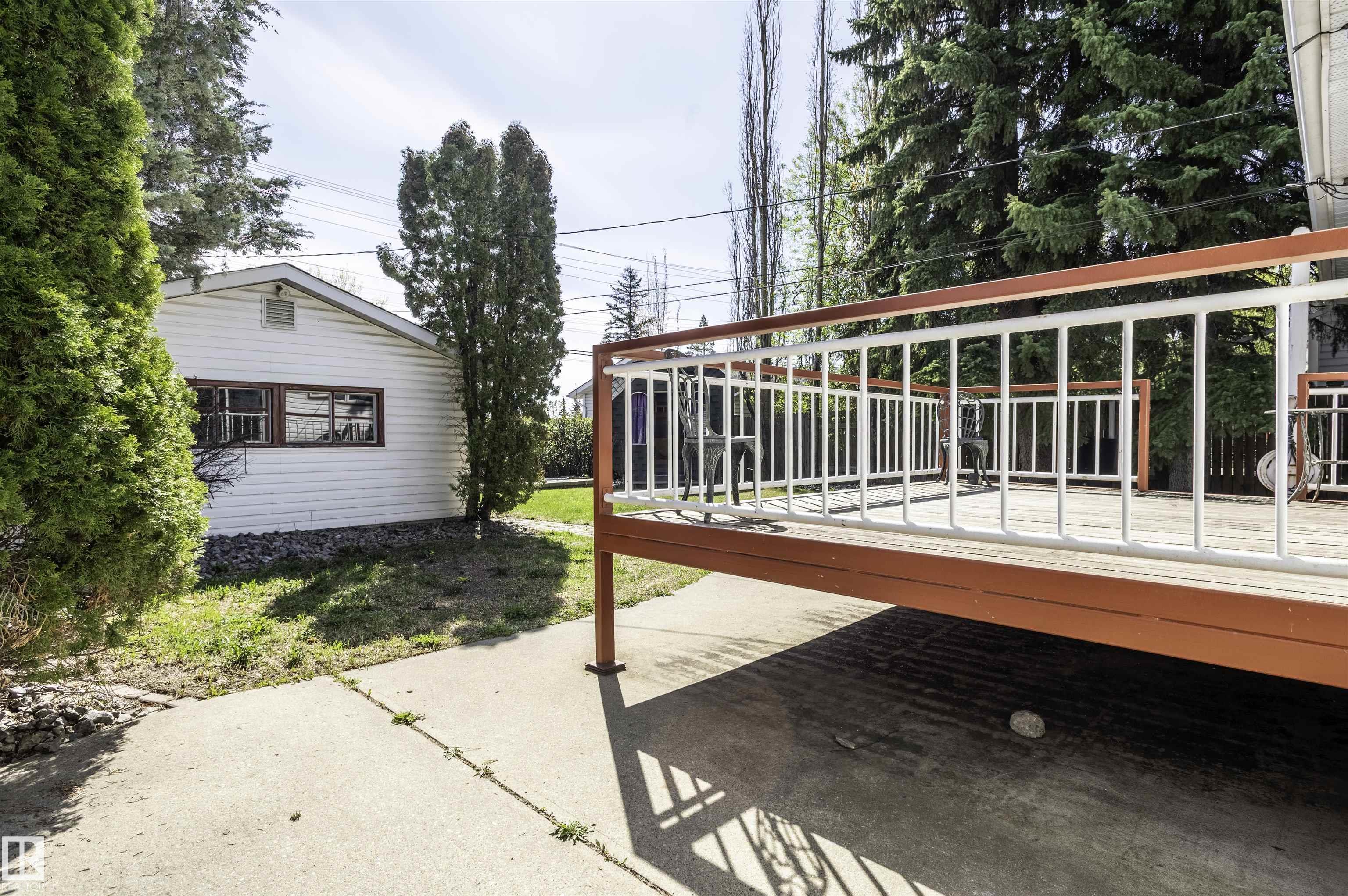 Photo 41 at 9331 52 Street NW, Ottewell, Edmonton