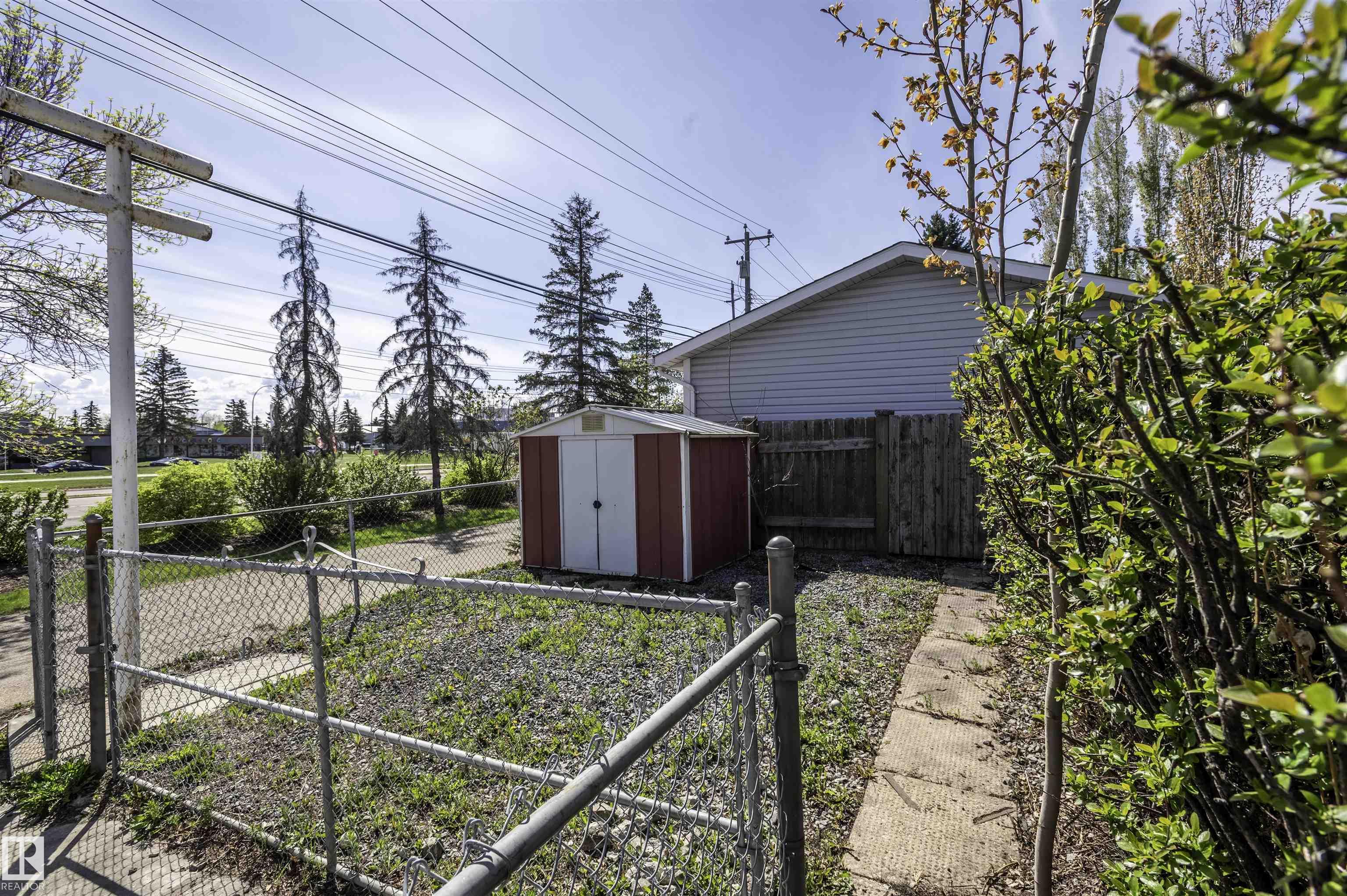 Photo 52 at 9331 52 Street NW, Ottewell, Edmonton