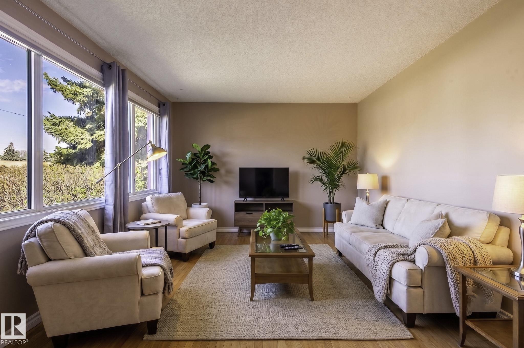 Photo 9 at 9331 52 Street NW, Ottewell, Edmonton