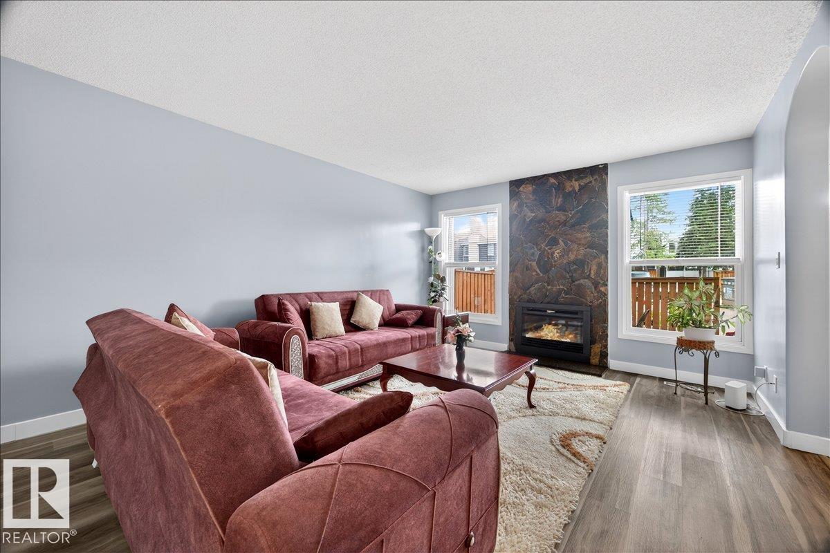 https://zimg.paragon.ice.com/ParagonImages/Property/PM/RAE/225401545/6/0/0/16a2bee680b2cdc390c66048050cd1a0/1/22de277d45c7af897449a5130a991e1b/225401545-44567cab-def0-42e7-9ccf-33ef7948936b.JPG
