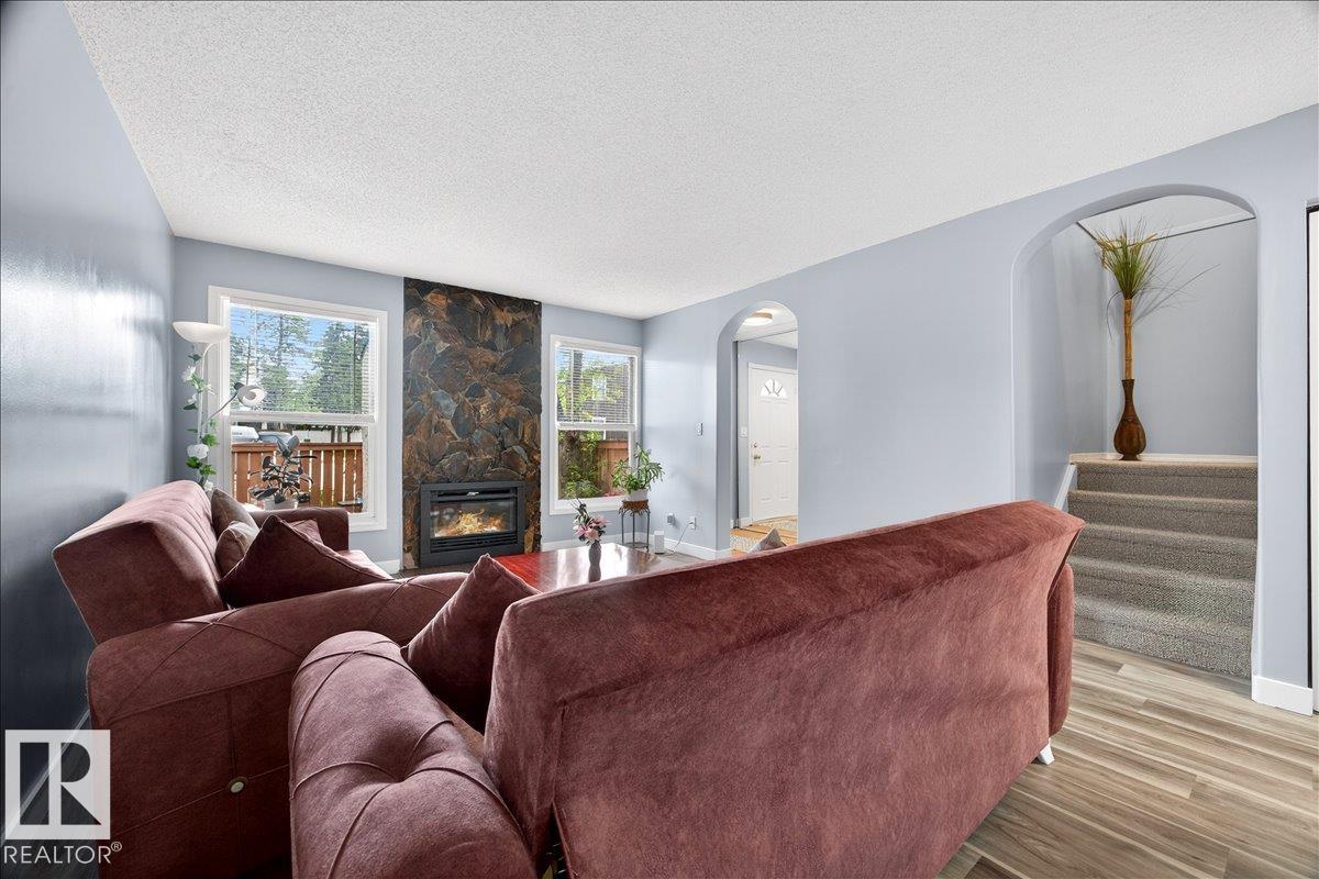 https://zimg.paragon.ice.com/ParagonImages/Property/PM/RAE/225401545/7/0/0/d7668f53b0b6dbc5daf25cdf6014a56e/1/22de277d45c7af897449a5130a991e1b/225401545-a1d2729f-1898-4631-9bdb-4e4f9fc39b69.JPG