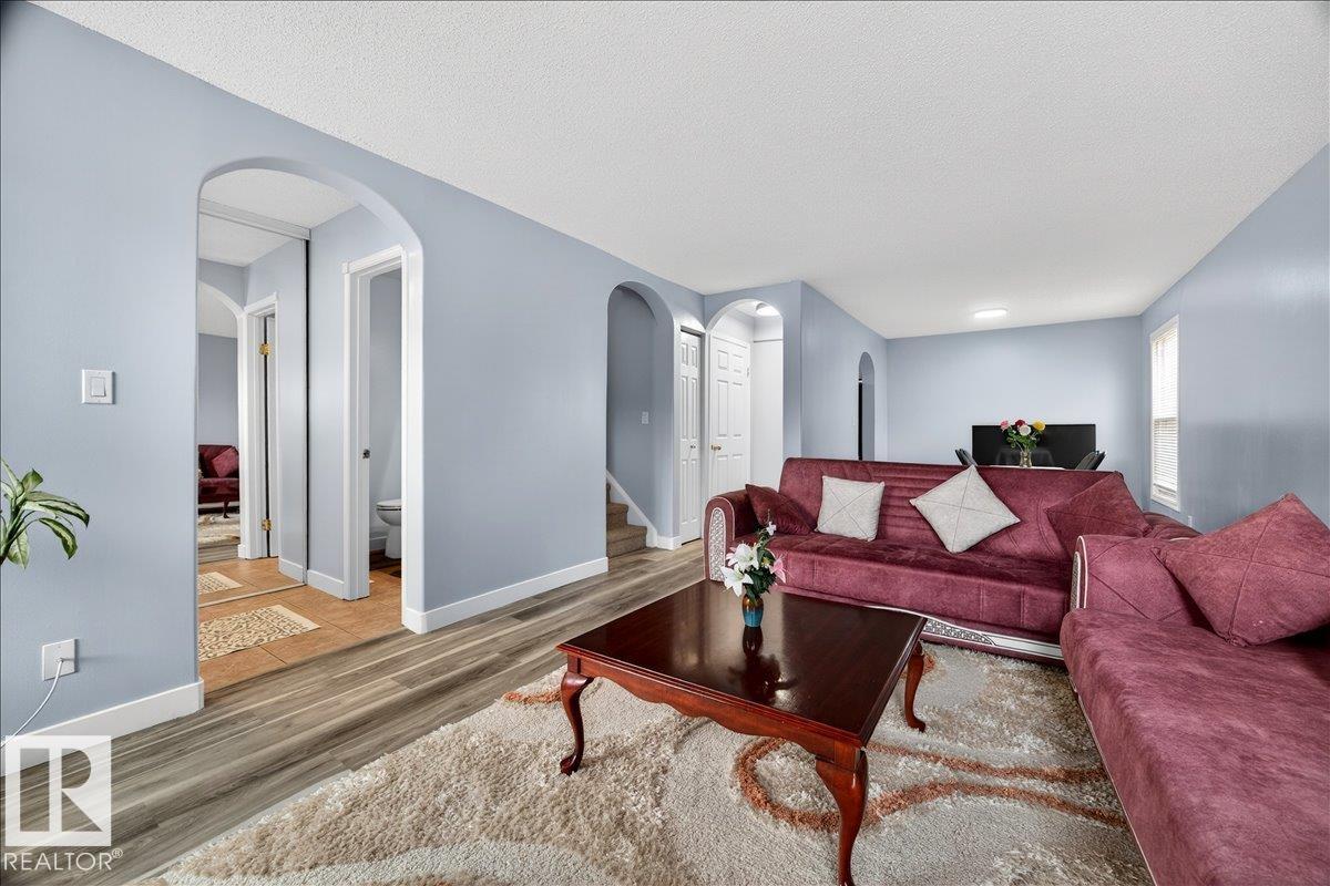 https://zimg.paragon.ice.com/ParagonImages/Property/PM/RAE/225401545/8/0/0/9d75df2c21c349f2b45b07f13f737b8f/1/22de277d45c7af897449a5130a991e1b/225401545-188a1642-0642-4ded-9d19-40d5a138a055.JPG