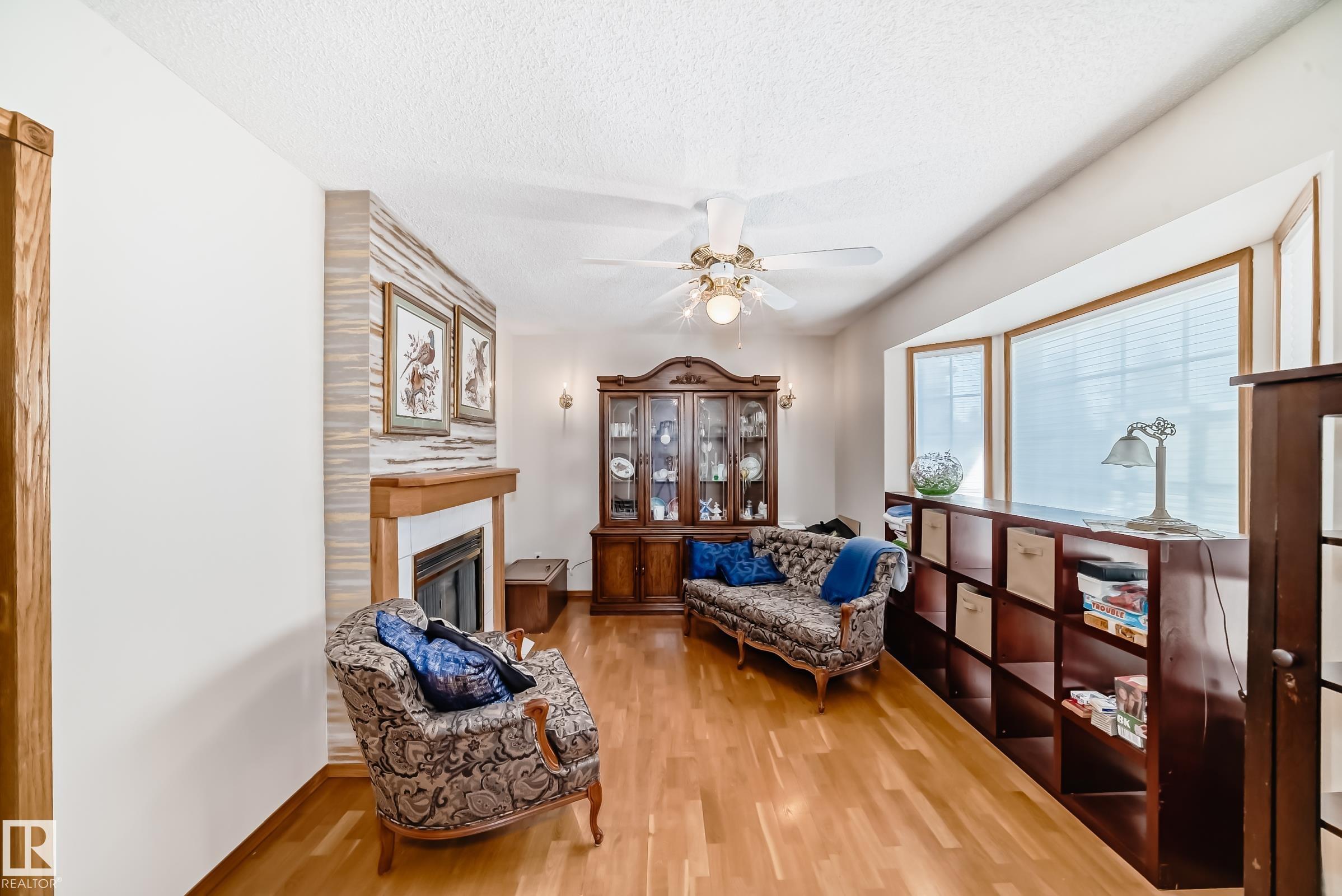 https://zimg.paragon.ice.com/ParagonImages/Property/PM/RAE/225401549/12/0/0/8f4e0bb88388f21afe98591da8687a14/1/9675a10d0aacc9b441fa43a50708f193/225401549-3E9A513A-79EF-4483-BE3A-4EA65541DE69.JPG