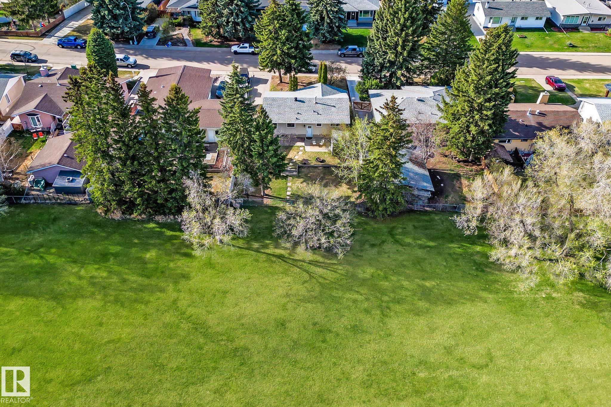 Photo 2 at 9 Hummingbird Road, Brentwood, Sherwood Park