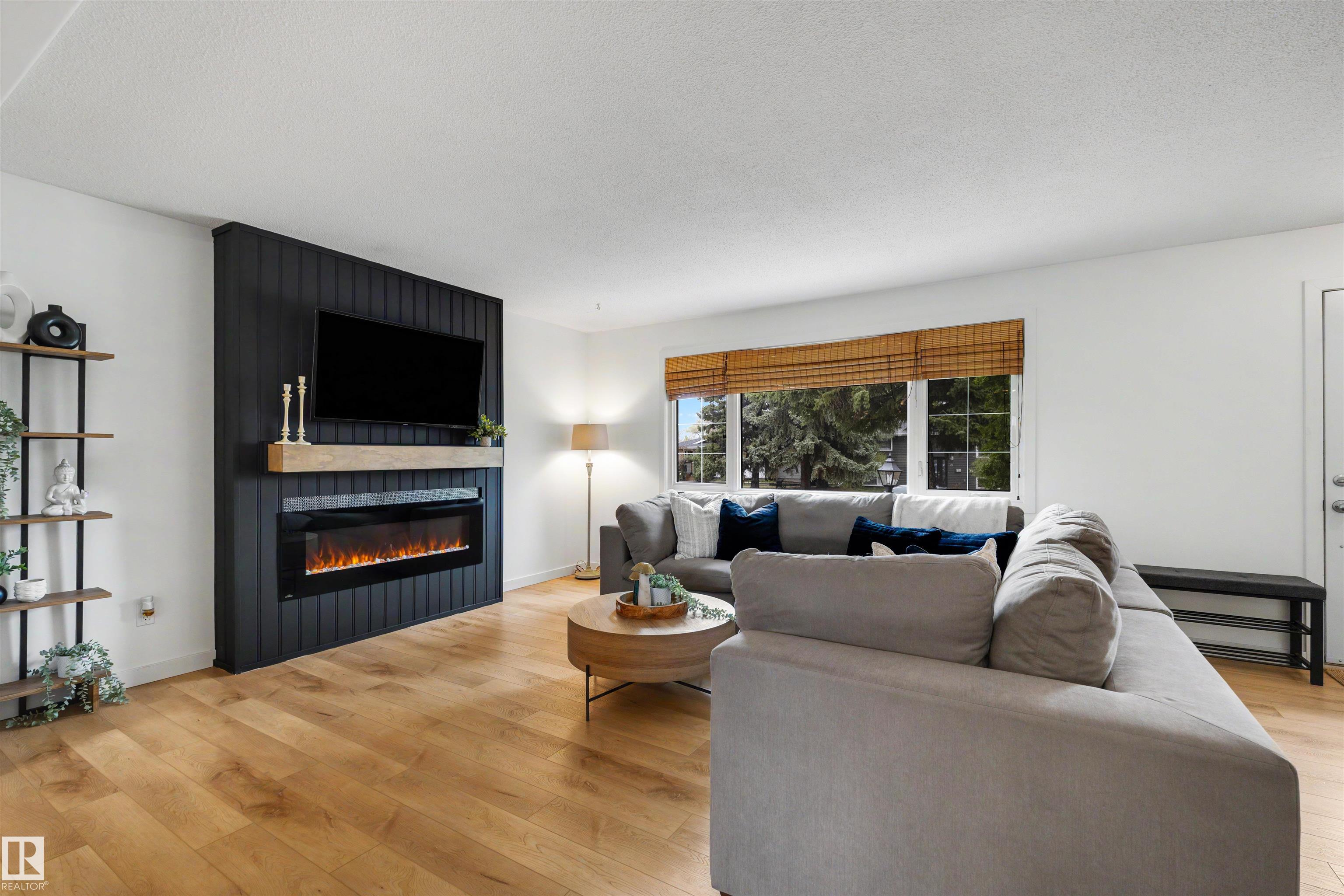 Photo 8 at 9 Hummingbird Road, Brentwood, Sherwood Park