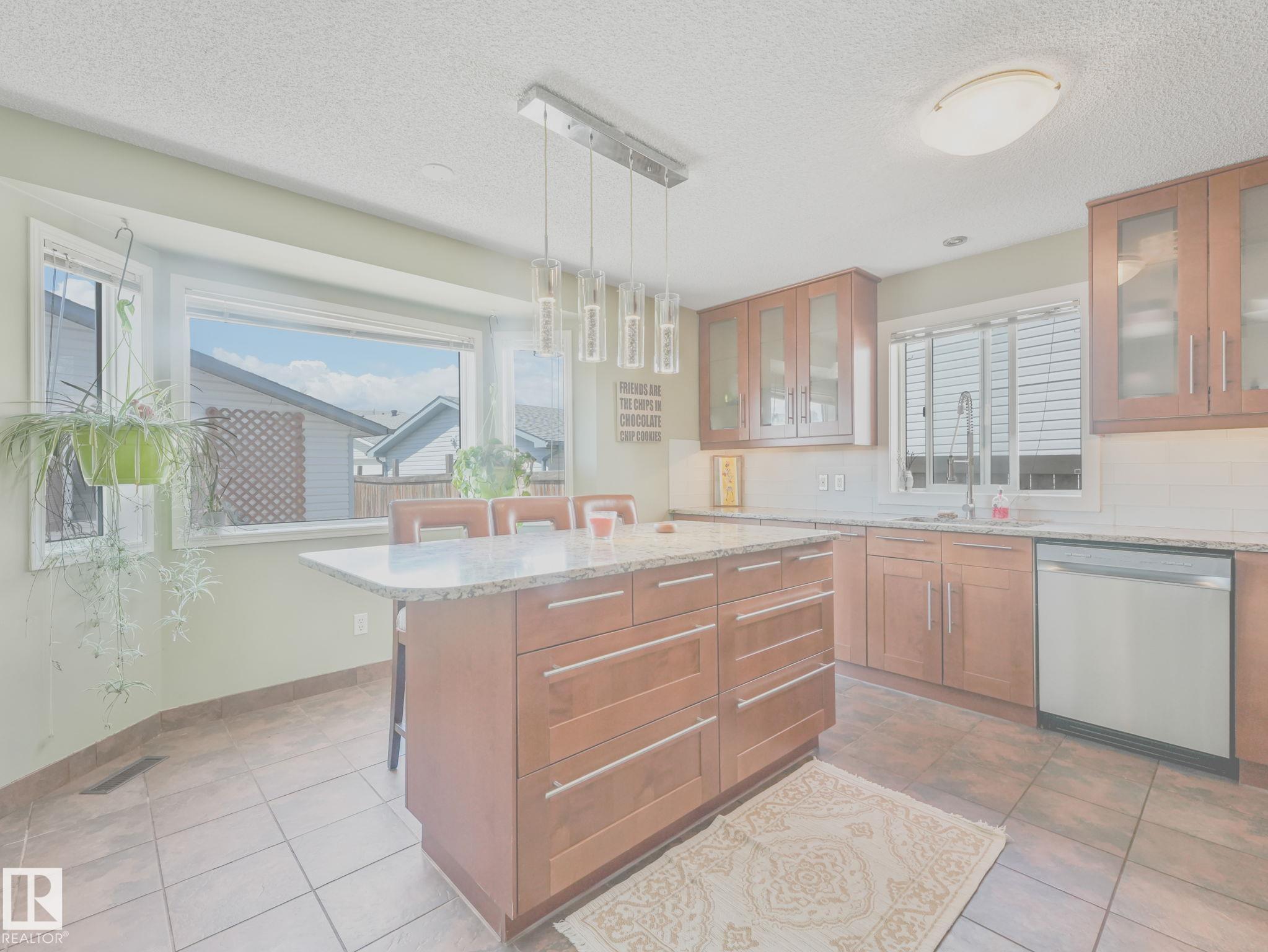 https://zimg.paragon.ice.com/ParagonImages/Property/PM/RAE/225401555/29/0/0/80d38ebd3f9adf349ee0f67b1ef92de4/1/3322ec6d984a43774c95b13e1248ed0b/225401555-37c59229-fd78-478c-bfa6-e862ec14858f.JPG