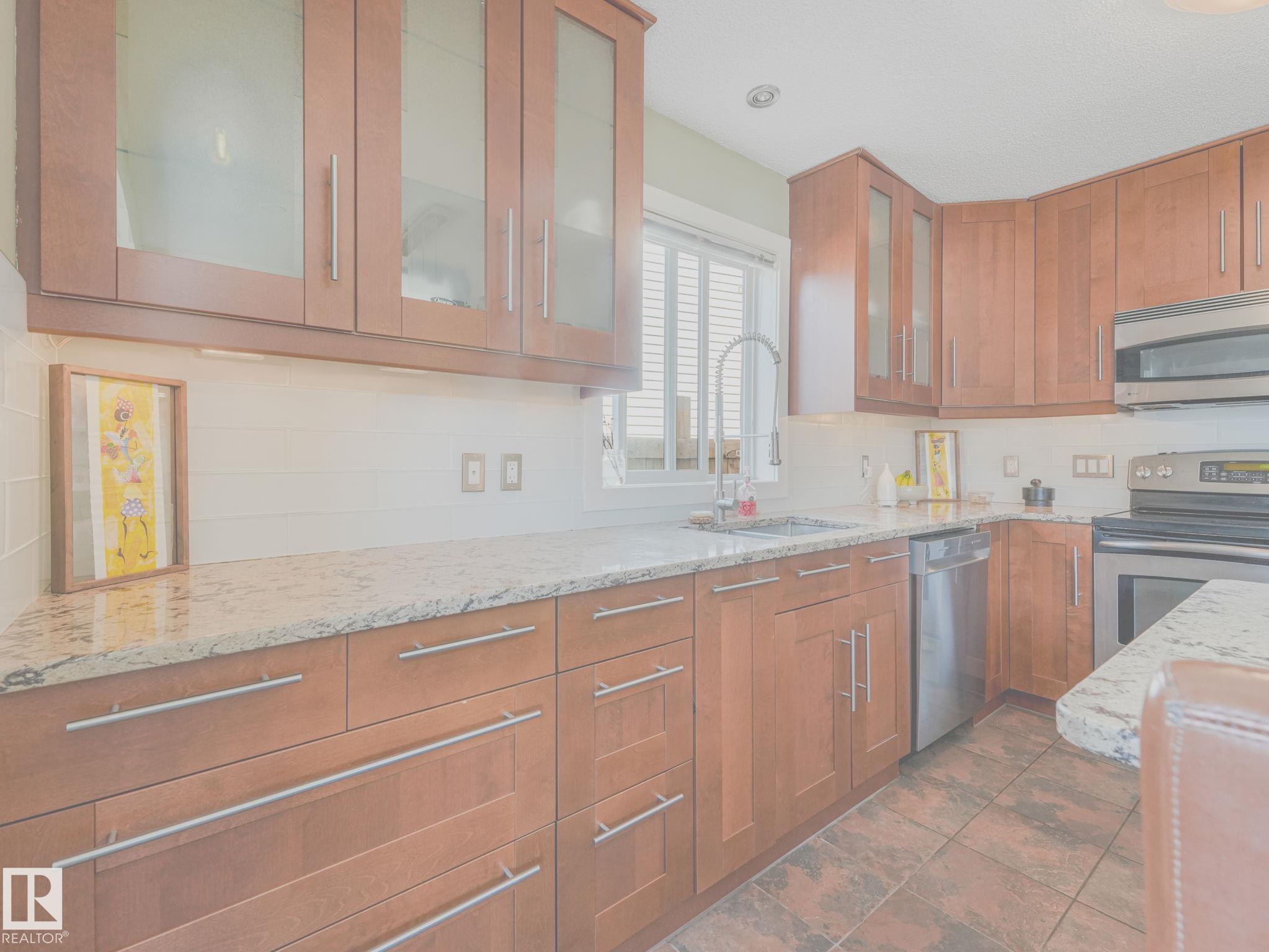 https://zimg.paragon.ice.com/ParagonImages/Property/PM/RAE/225401555/34/0/0/8c274fb5281f3b96b07df5bfdfc7f71f/1/3322ec6d984a43774c95b13e1248ed0b/225401555-57bb8cdb-fd04-45b7-b082-43ee4cfb3a96.JPG