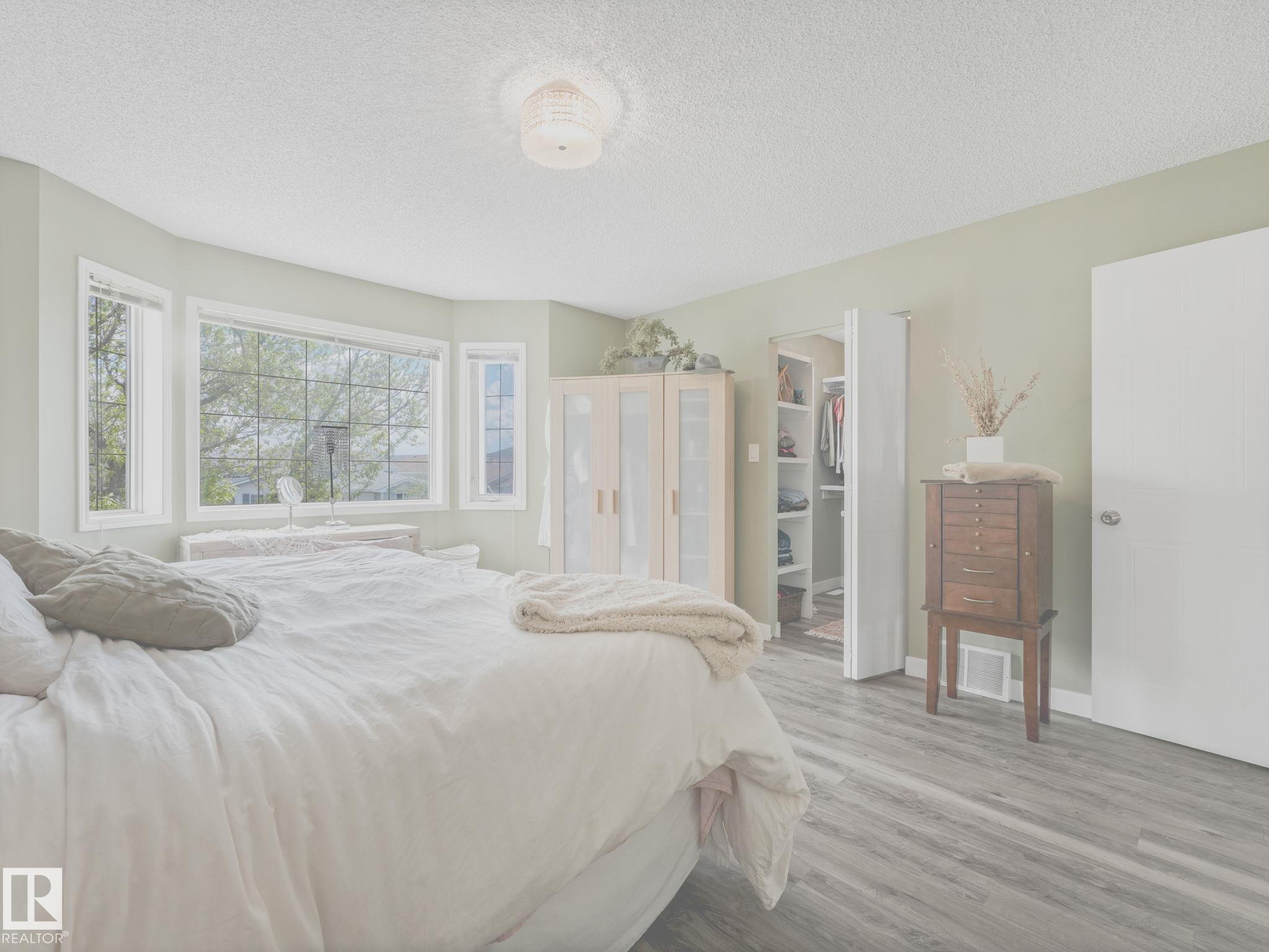 https://zimg.paragon.ice.com/ParagonImages/Property/PM/RAE/225401555/44/0/0/5917c1b56d555c1b8b1a9fedc0e8e053/1/3322ec6d984a43774c95b13e1248ed0b/225401555-51a67caf-3c97-45d3-8b5e-a40c669226e6.JPG