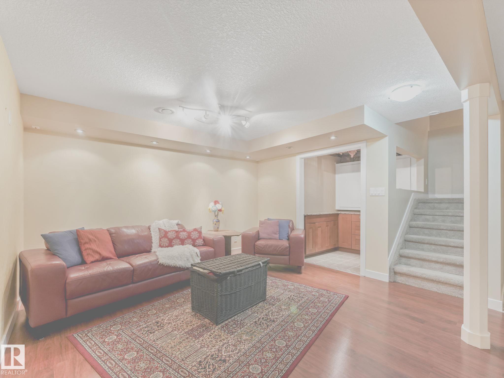 https://zimg.paragon.ice.com/ParagonImages/Property/PM/RAE/225401555/57/0/0/851d91f041f73ae224fb8caa3aaa80d3/1/3322ec6d984a43774c95b13e1248ed0b/225401555-11714f95-8602-4cd8-85ab-3ae76e38f815.JPG