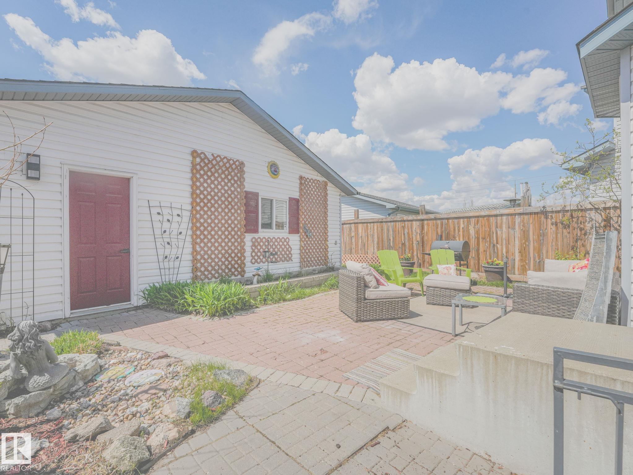 https://zimg.paragon.ice.com/ParagonImages/Property/PM/RAE/225401555/6/0/0/fcf3c8de0349f6c0db74c24c833949f5/1/3322ec6d984a43774c95b13e1248ed0b/225401555-1c8a6b87-f5e8-4ed1-96c5-d86cb44cf121.JPG