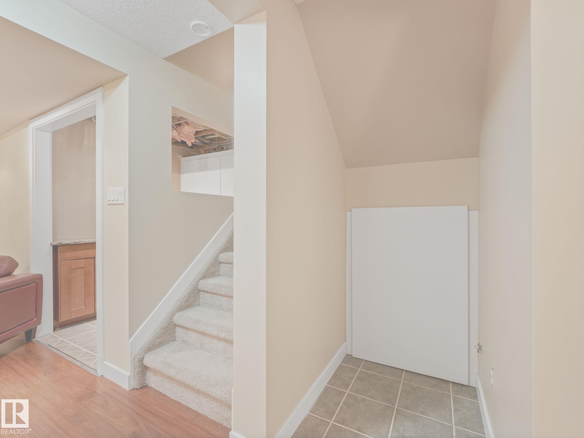 https://zimg.paragon.ice.com/ParagonImages/Property/PM/RAE/225401555/61/0/0/020a8147a53c8d3553b7f7b285231464/1/3322ec6d984a43774c95b13e1248ed0b/225401555-48c736e9-08fa-475c-9221-e4d3c2332f34.JPG