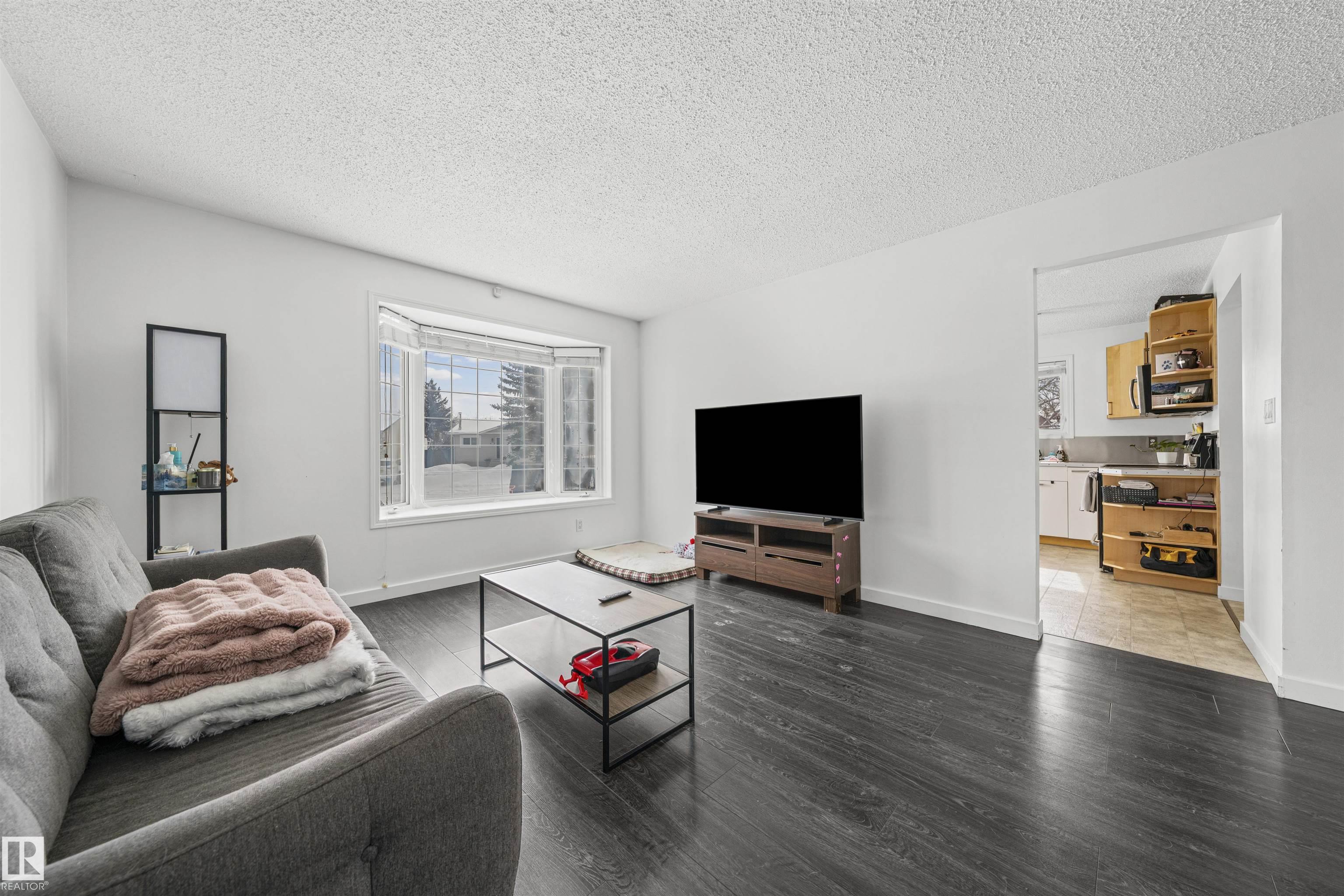 Photo 7 at 115 Warwick Road NW, Dunluce, Edmonton
