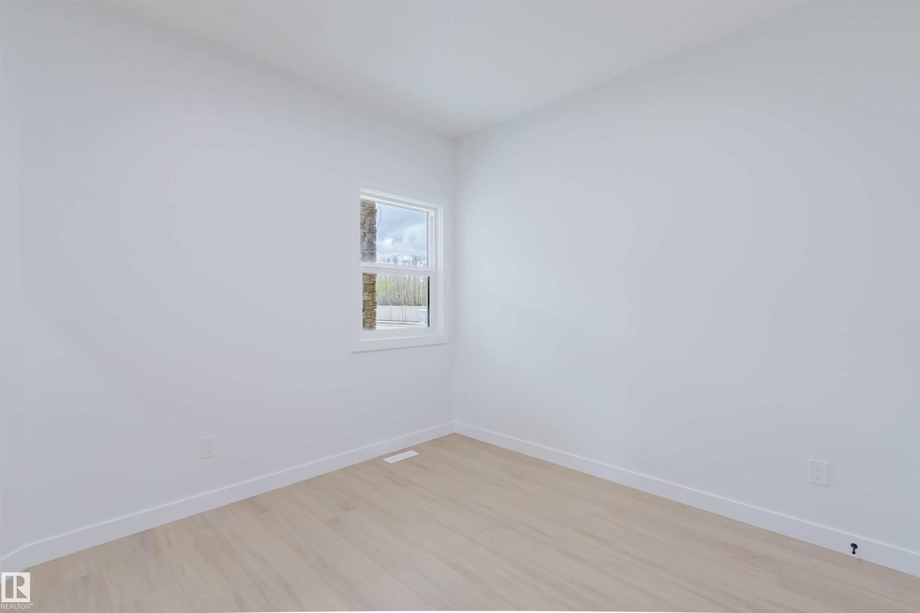Picture for 226 EDGEMONT GR NW