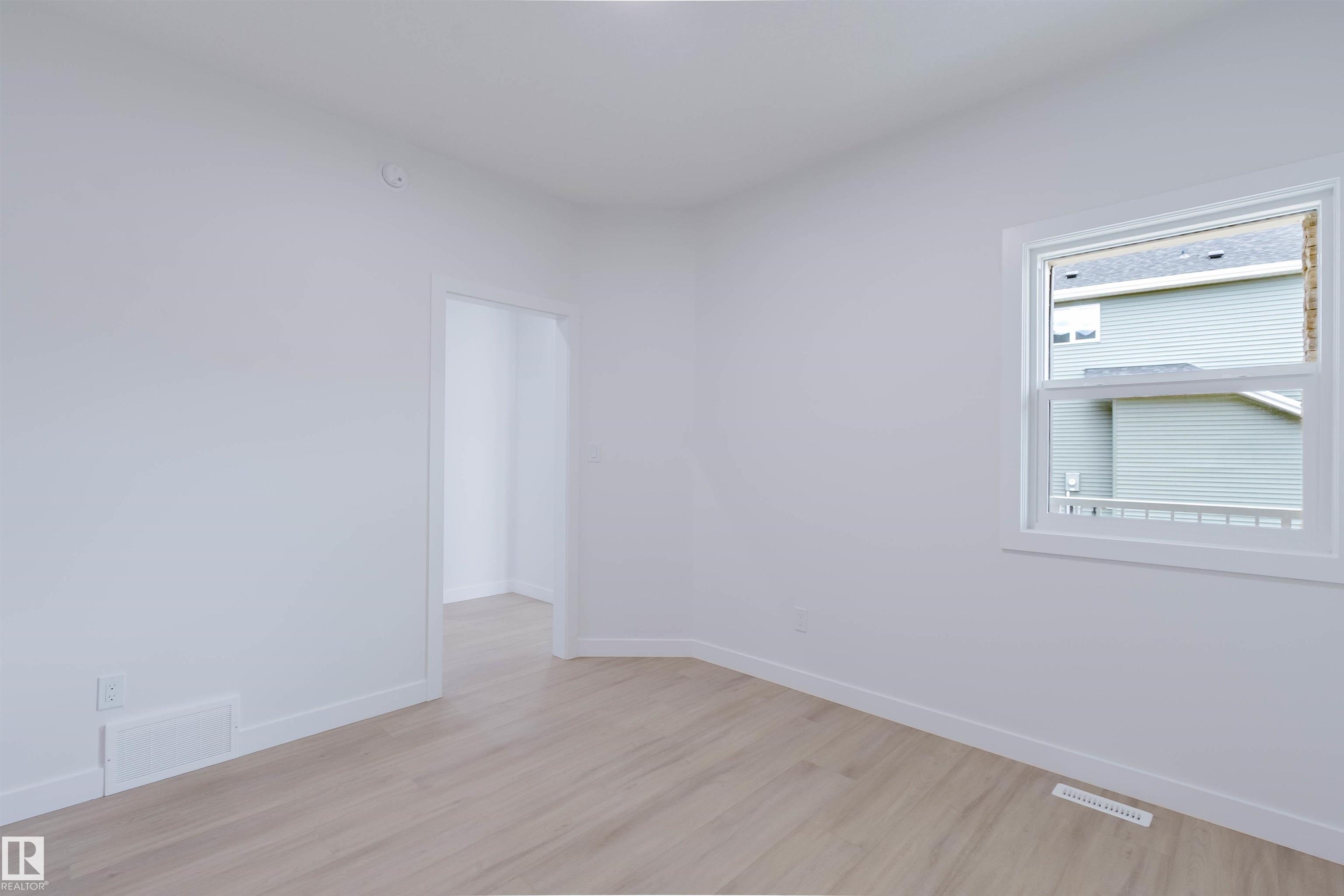 Picture for 226 EDGEMONT GR NW