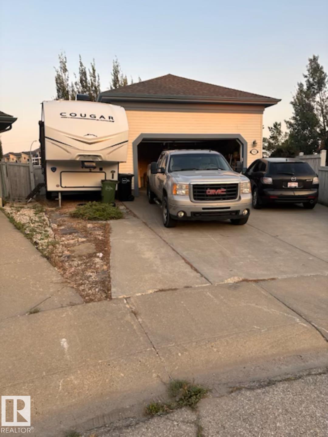 Photo 71 at 576 Glenwright Crescent NW, Glastonbury, Edmonton