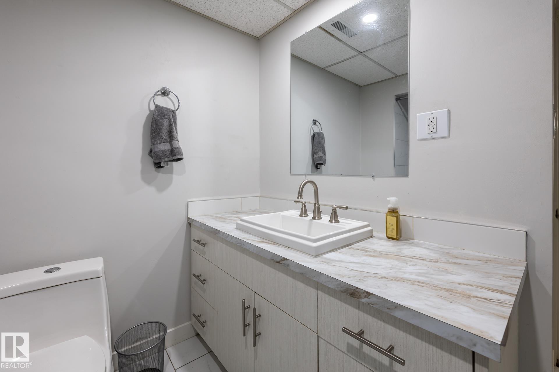 https://zimg.paragon.ice.com/ParagonImages/Property/PM/RAE/225401567/15/0/0/ca713053b2e4e373f32096daa120e3fc/1/7bed76e577c65b0e66364b9829dc1764/225401567-237efcdb-adda-4400-a108-1cca8ce439cc.JPG