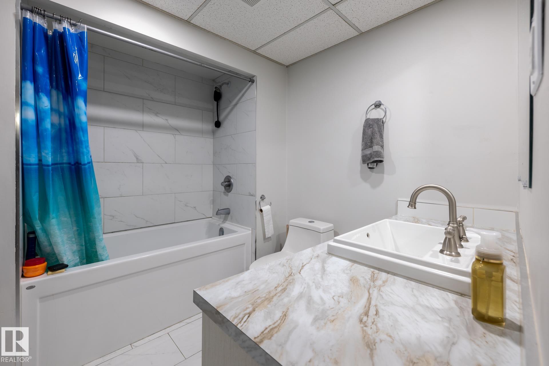 https://zimg.paragon.ice.com/ParagonImages/Property/PM/RAE/225401567/30/0/0/7607f5549bd37c0b77df5d464bd8e7ed/1/7bed76e577c65b0e66364b9829dc1764/225401567-107aa740-2ca0-47cd-9e8e-9e90f192c069.JPG