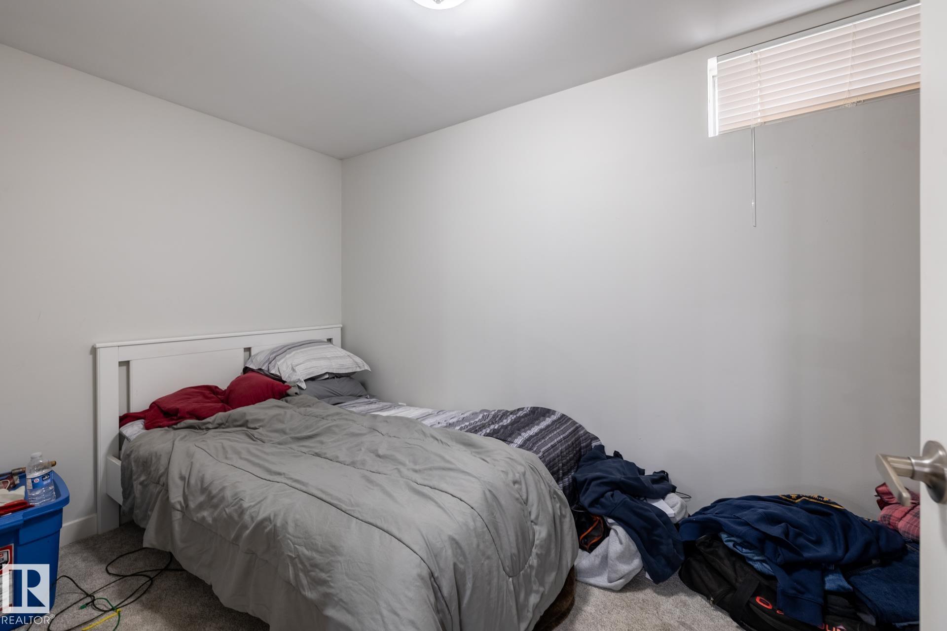 https://zimg.paragon.ice.com/ParagonImages/Property/PM/RAE/225401567/33/0/0/a2a72ec236bf97df82ca64e93af1b475/1/7bed76e577c65b0e66364b9829dc1764/225401567-a245f204-6b48-4f92-bacf-f75994afe383.JPG