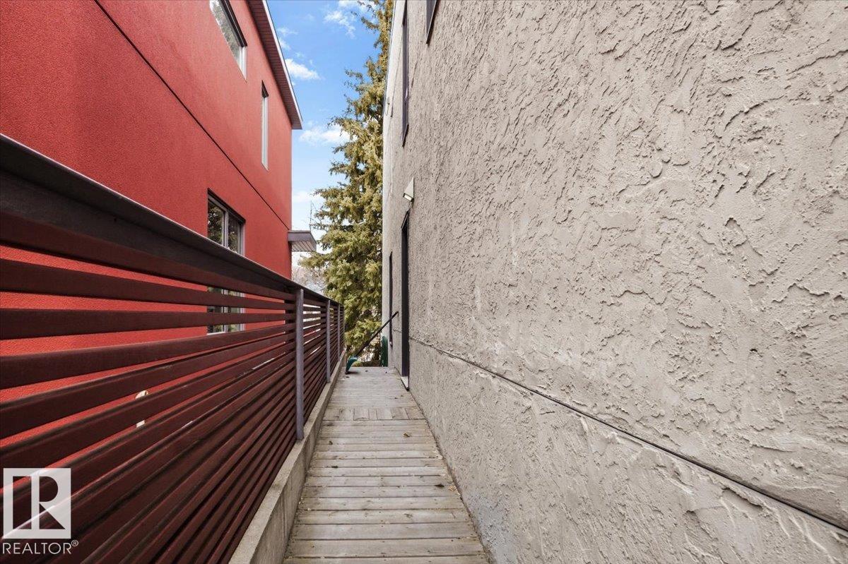 Photo 29 at 8709 92a Avenue NW, Strathearn, Edmonton