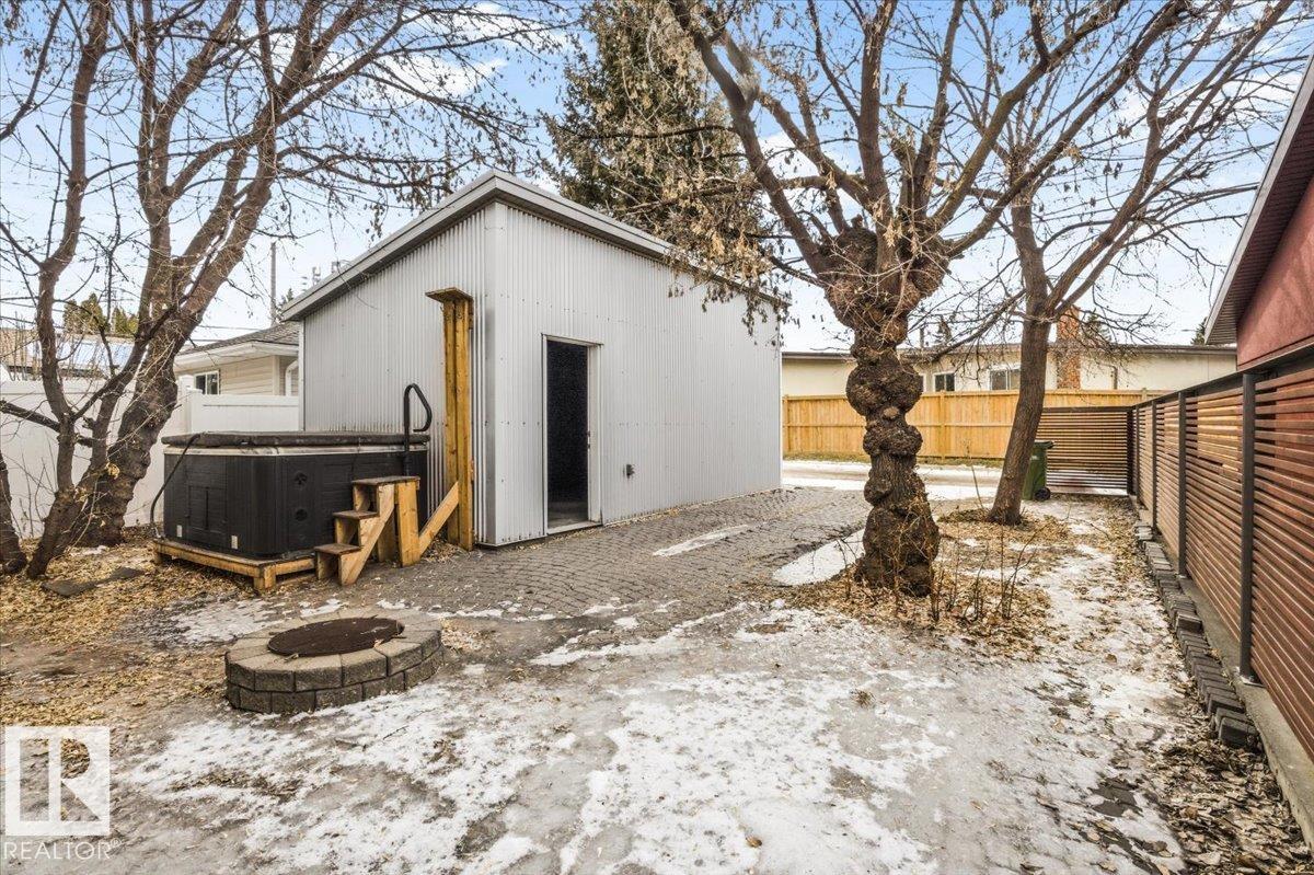 Photo 33 at 8709 92a Avenue NW, Strathearn, Edmonton