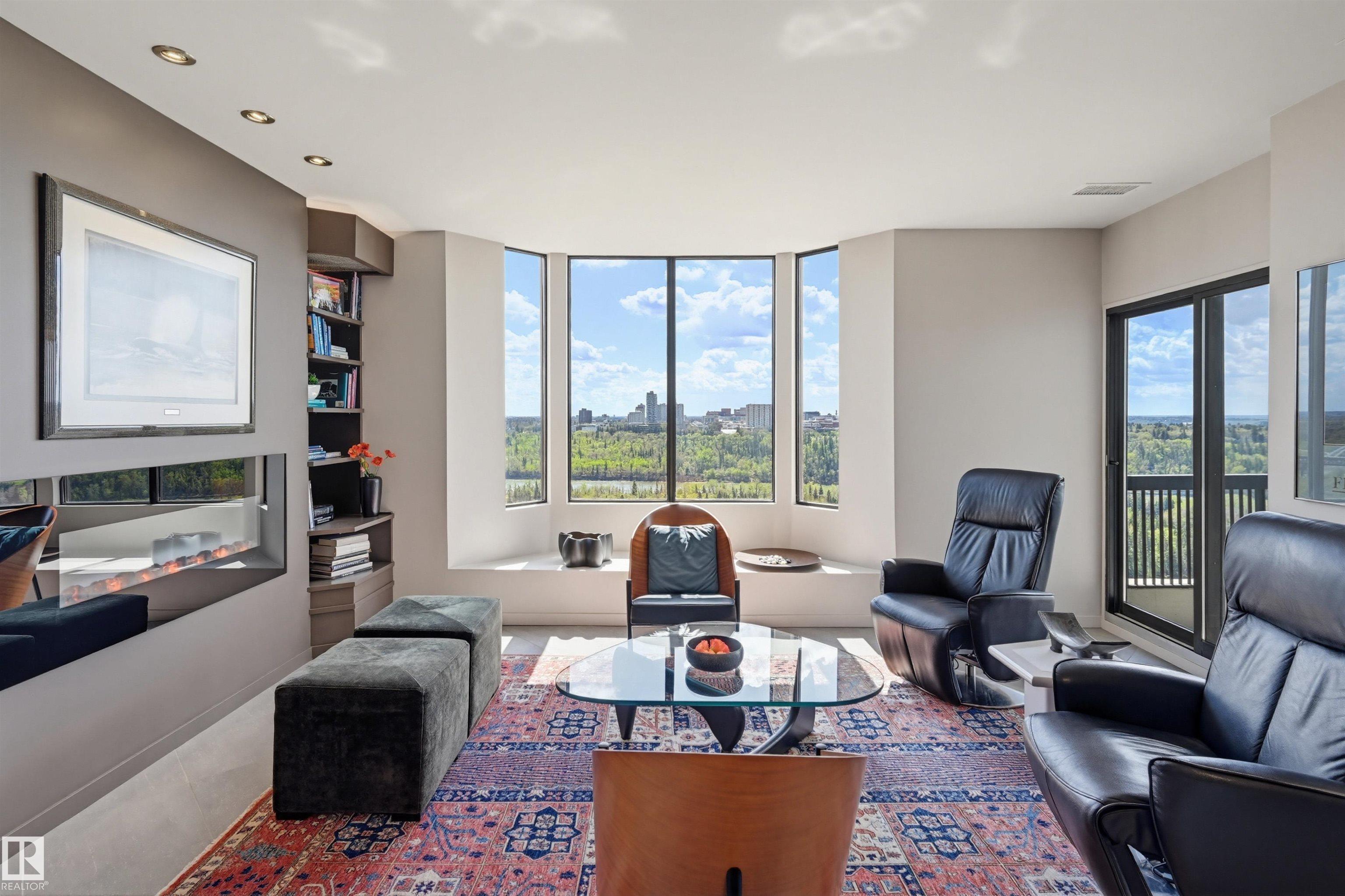 1704 - 11503 100 Avenue NW, Wîhkwêntôwin, Edmonton