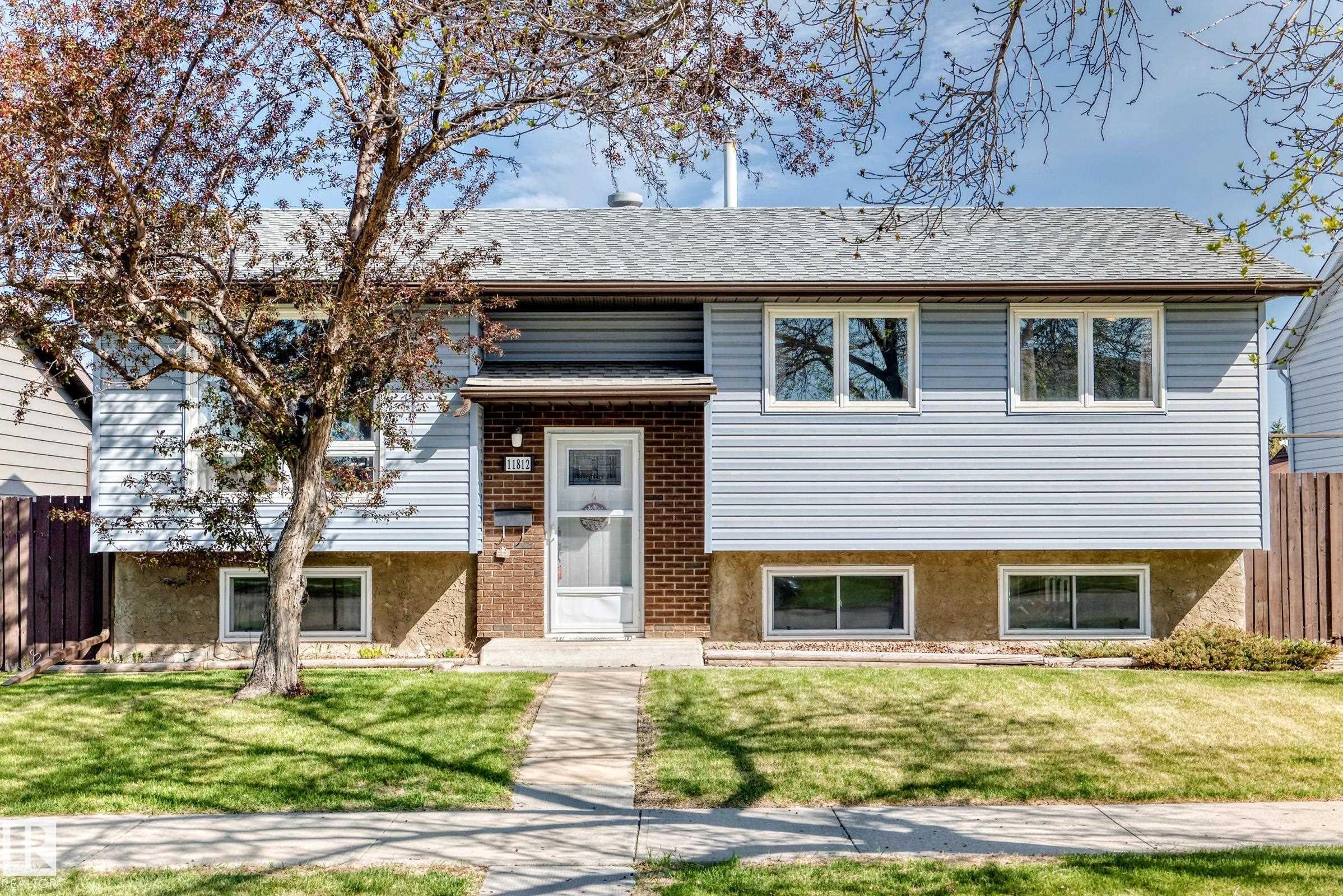 11812 139 Avenue NW, Carlisle, Edmonton