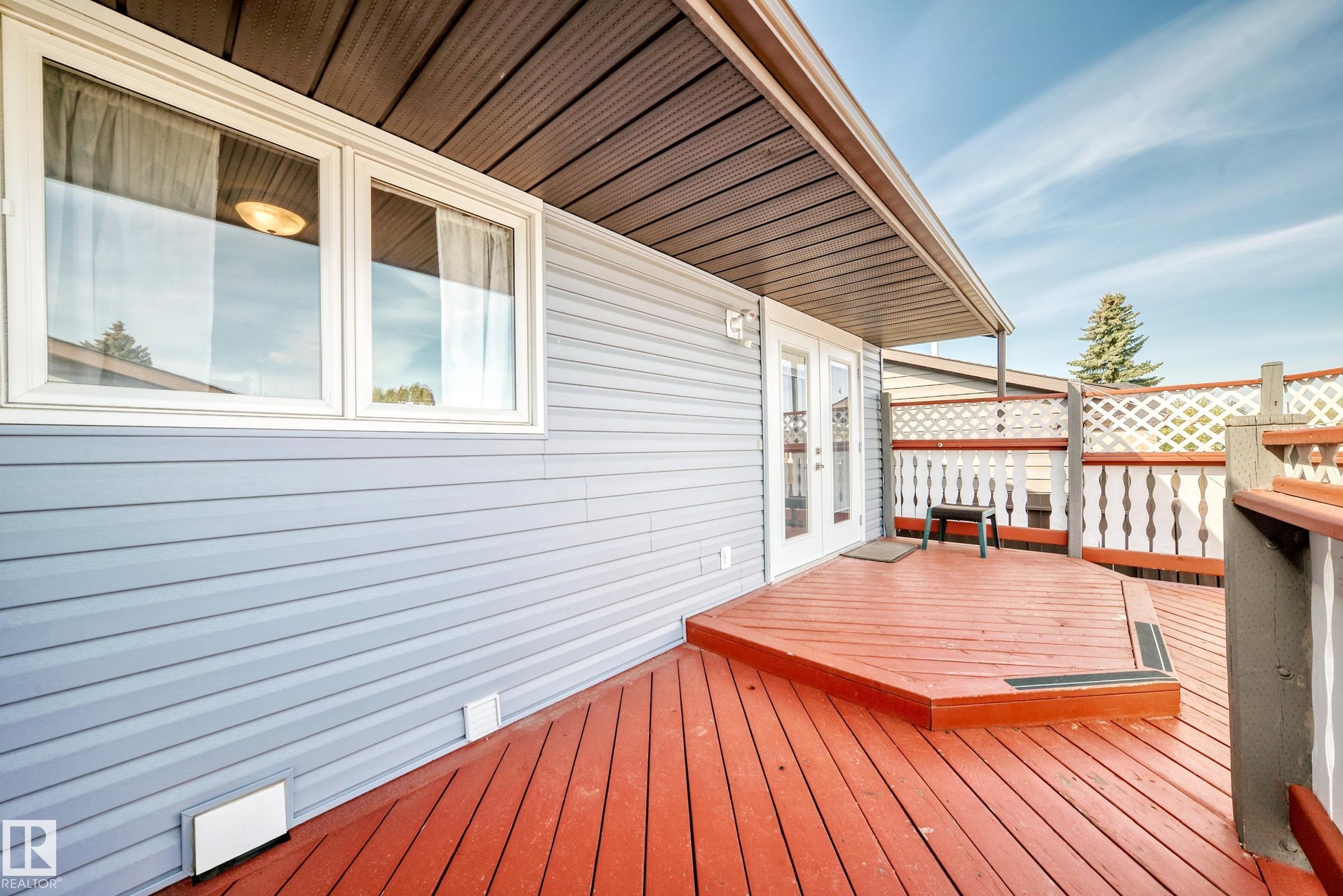 Photo 15 at 11812 139 Avenue NW, Carlisle, Edmonton