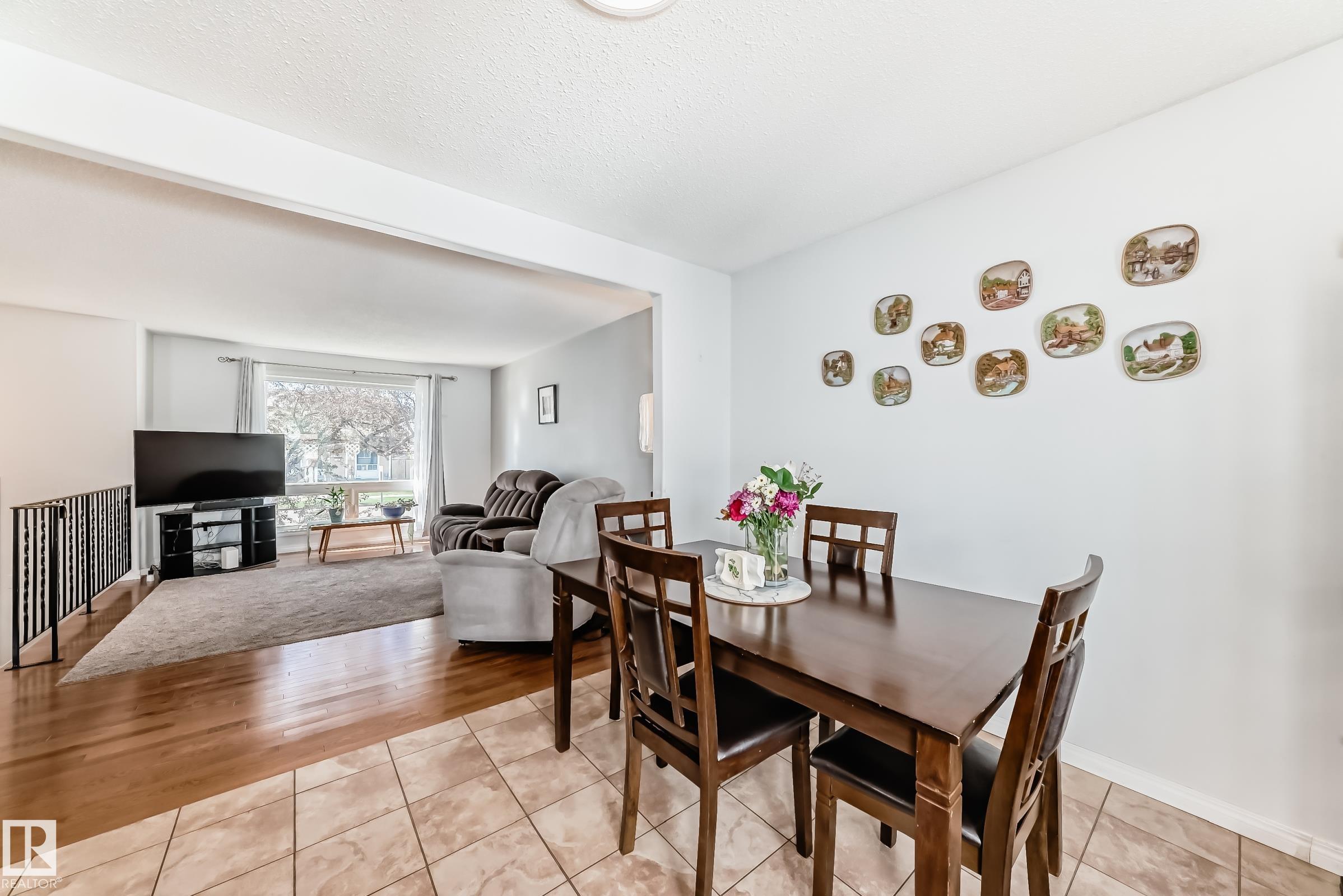 Photo 7 at 11812 139 Avenue NW, Carlisle, Edmonton