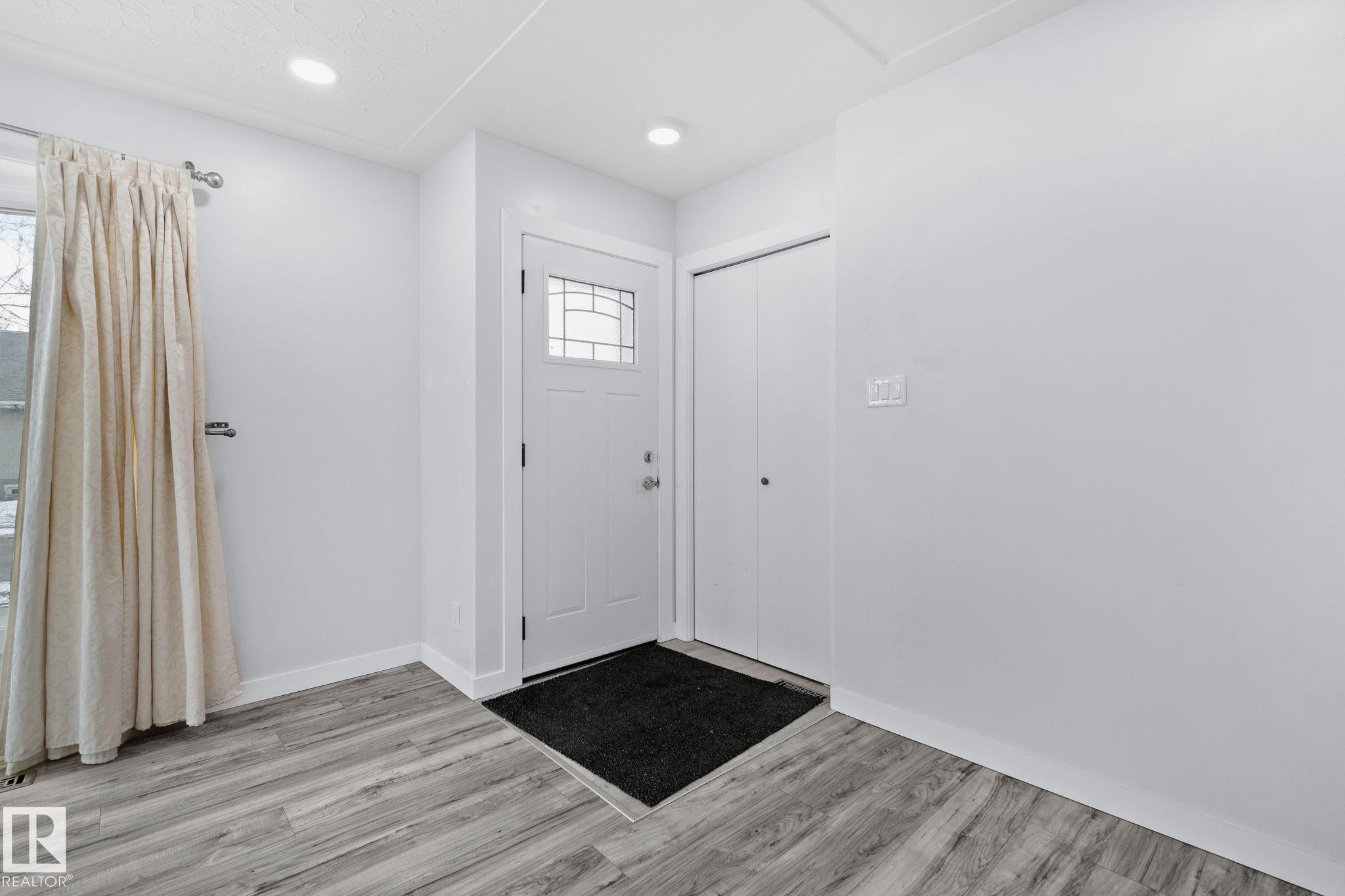 12002 37 Street NW, Beacon Heights, Edmonton