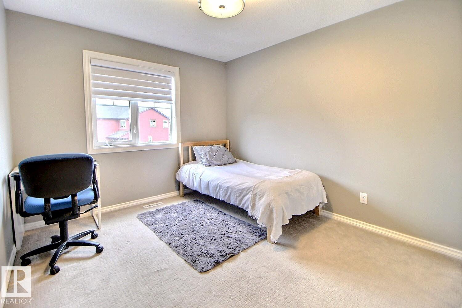 https://zimg.paragon.ice.com/ParagonImages/Property/PM/RAE/225401586/15/0/0/f916fa0818c417c479e2ac4382a6a7f2/1/df9256c2fb32d8287b434c0453cb9c22/225401586-9A26C90A-B774-4933-BA6D-D1DF5BE70D0B.JPG