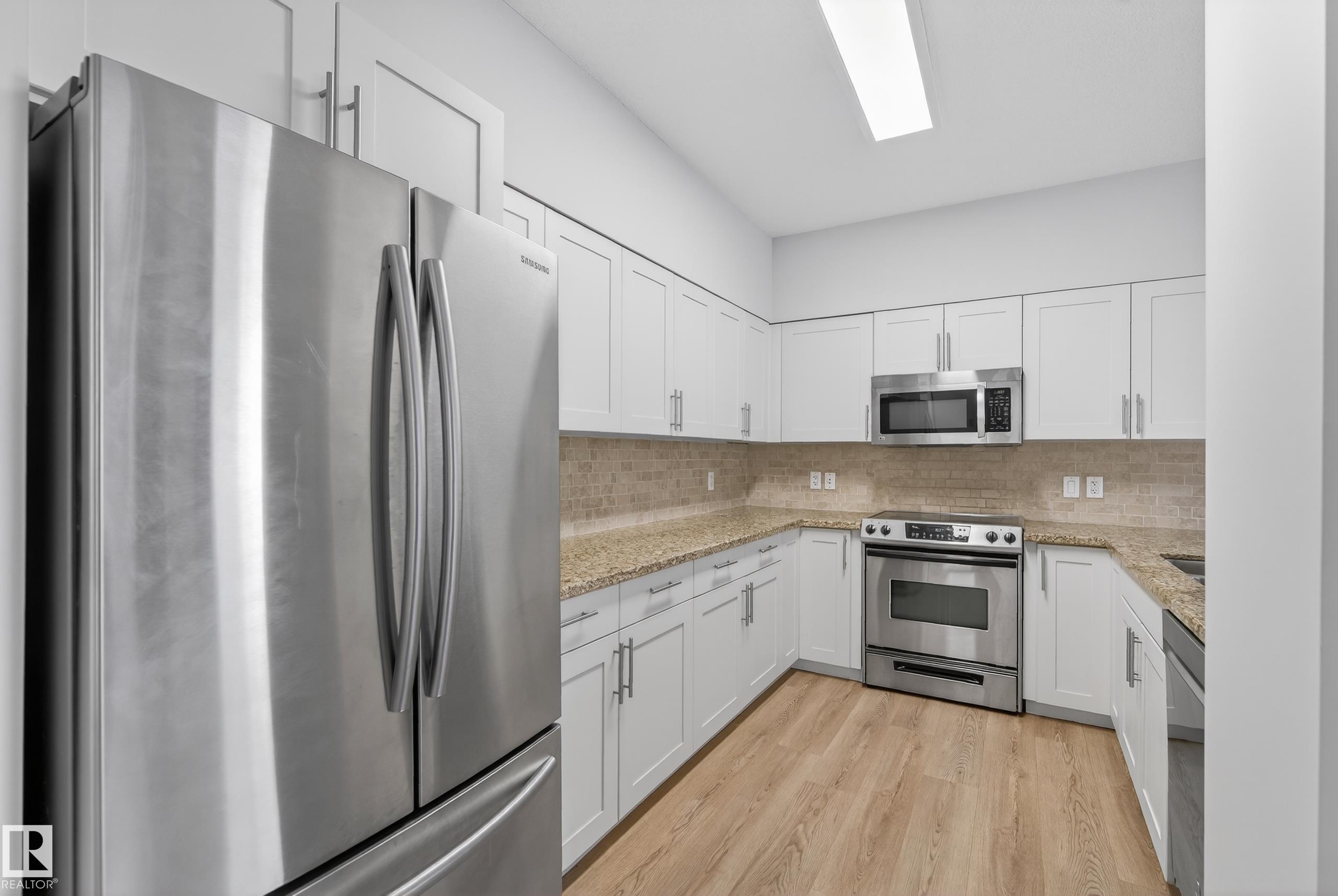 Photo 9 at 501 - 10136 104 Street NW, Downtown, Edmonton