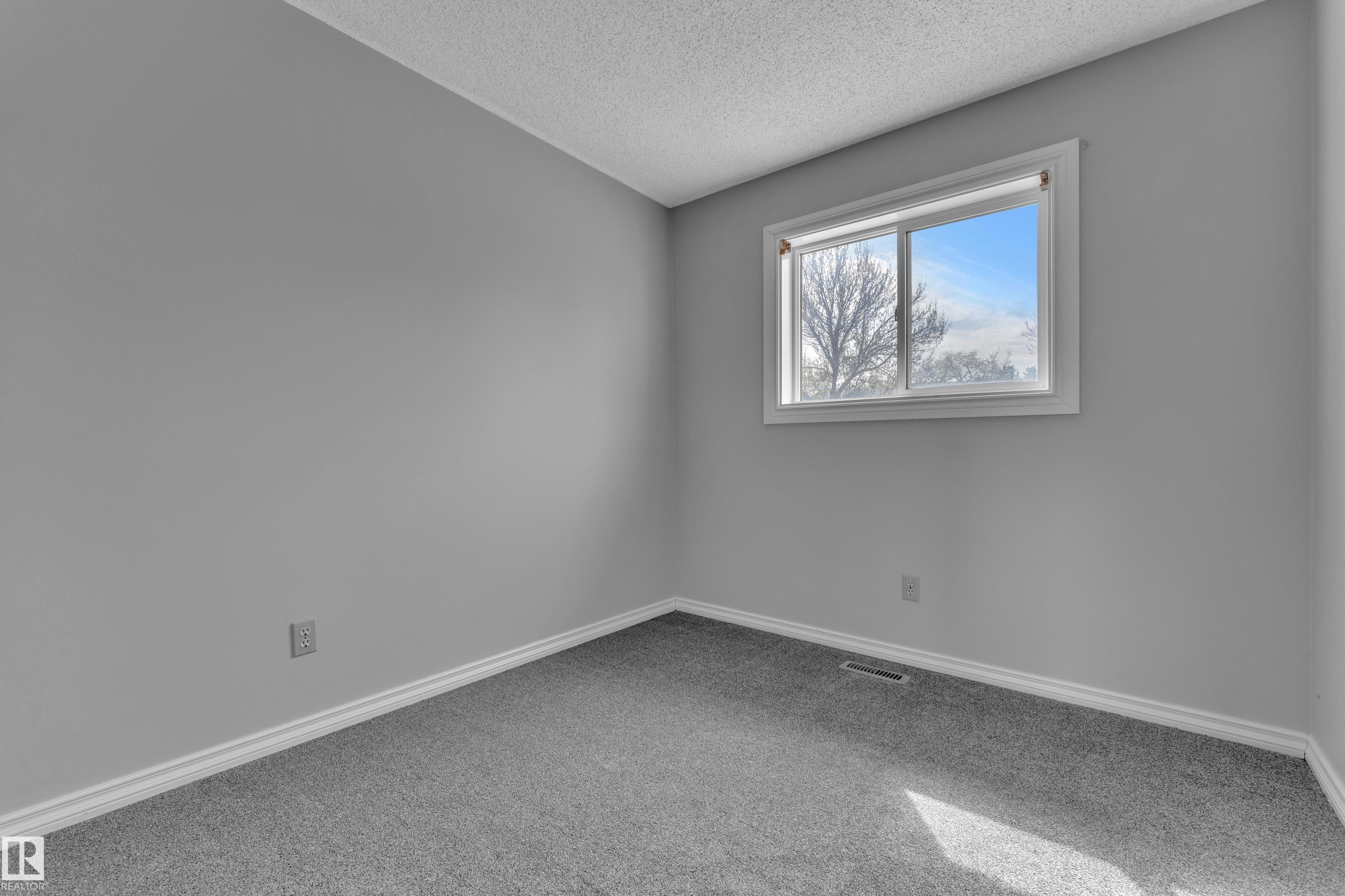 Photo 15 at 3227 145 Avenue NW, Kirkness, Edmonton
