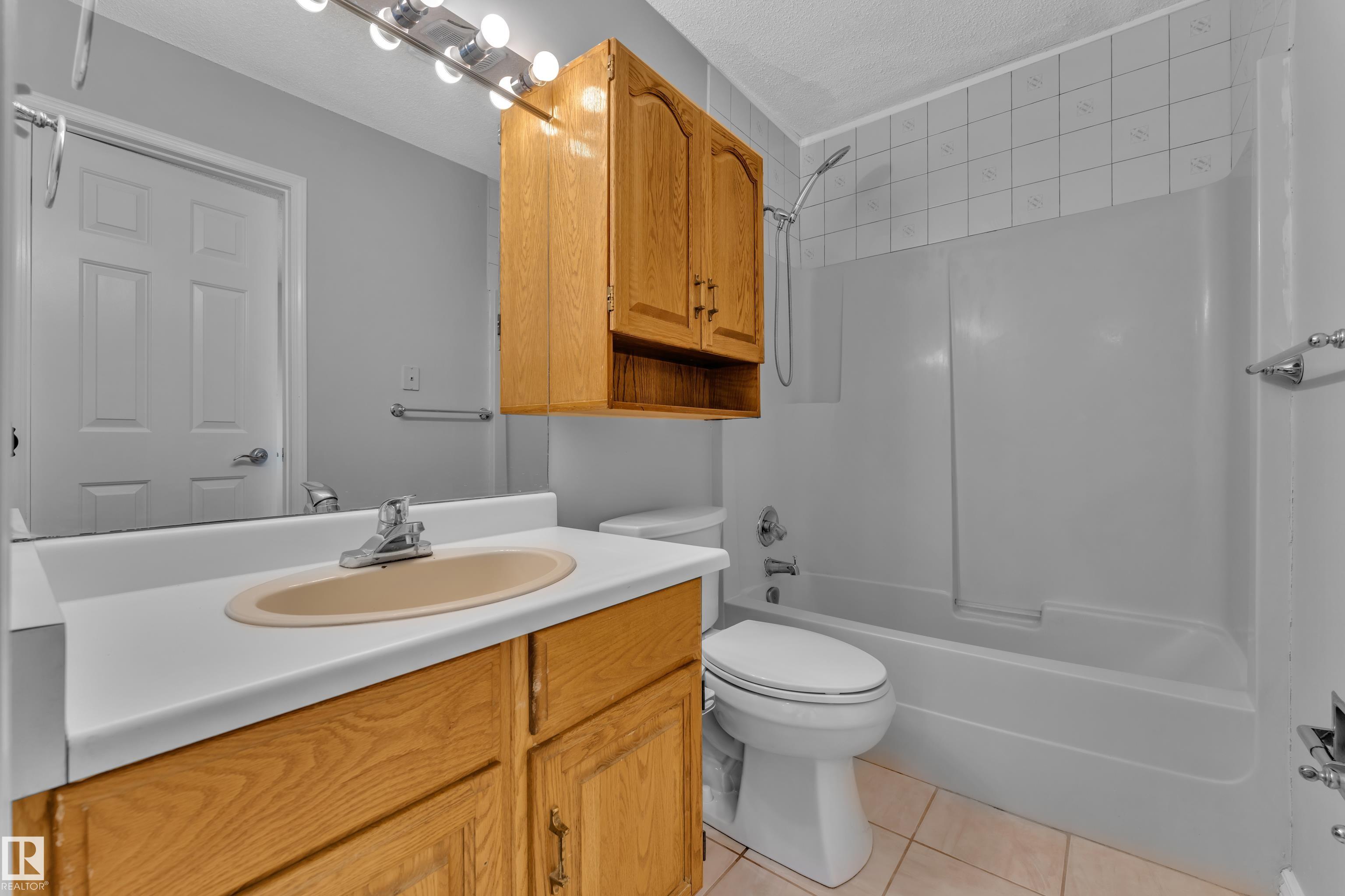 Photo 17 at 3227 145 Avenue NW, Kirkness, Edmonton