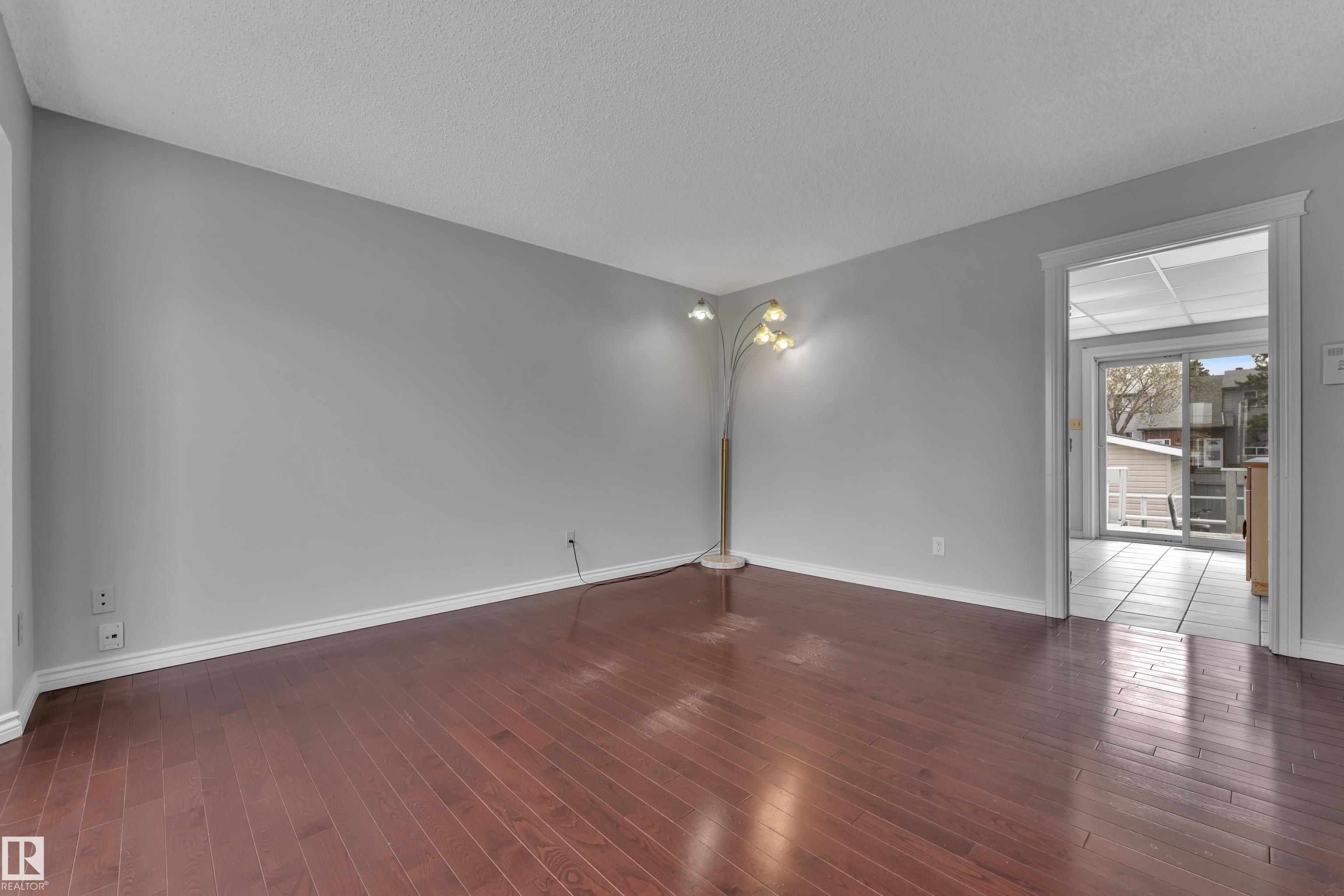 Photo 10 at 3227 145 Avenue NW, Kirkness, Edmonton
