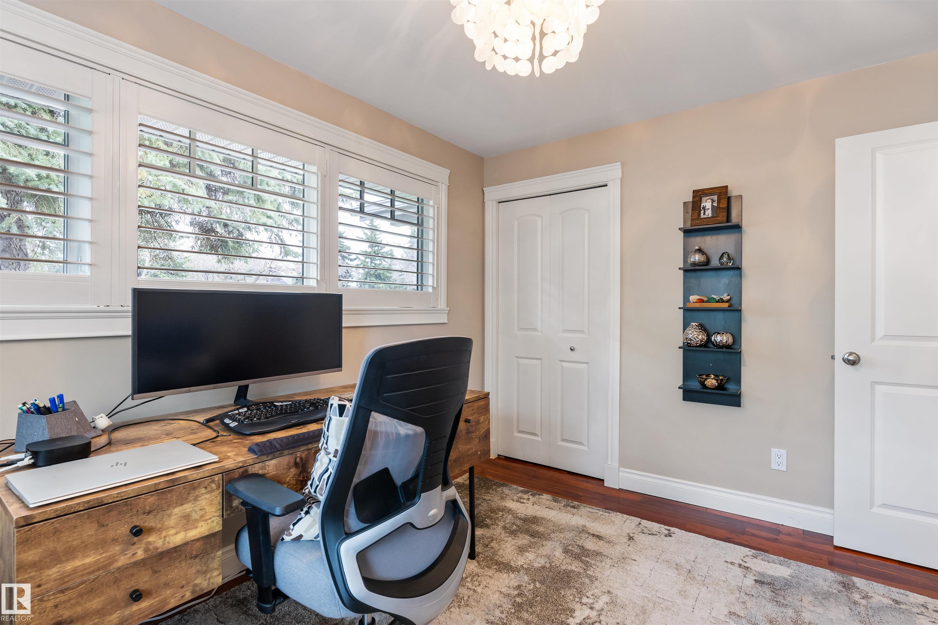 https://zimg.paragon.ice.com/ParagonImages/Property/PM/RAE/225401601/28/0/0/0c25f0b614b7b47a027c990ae85a5ac1/1/b8fd85b5c10049239ed99596fa475d54/225401601-94accf66-4717-4b83-a007-b45328d89563.JPG