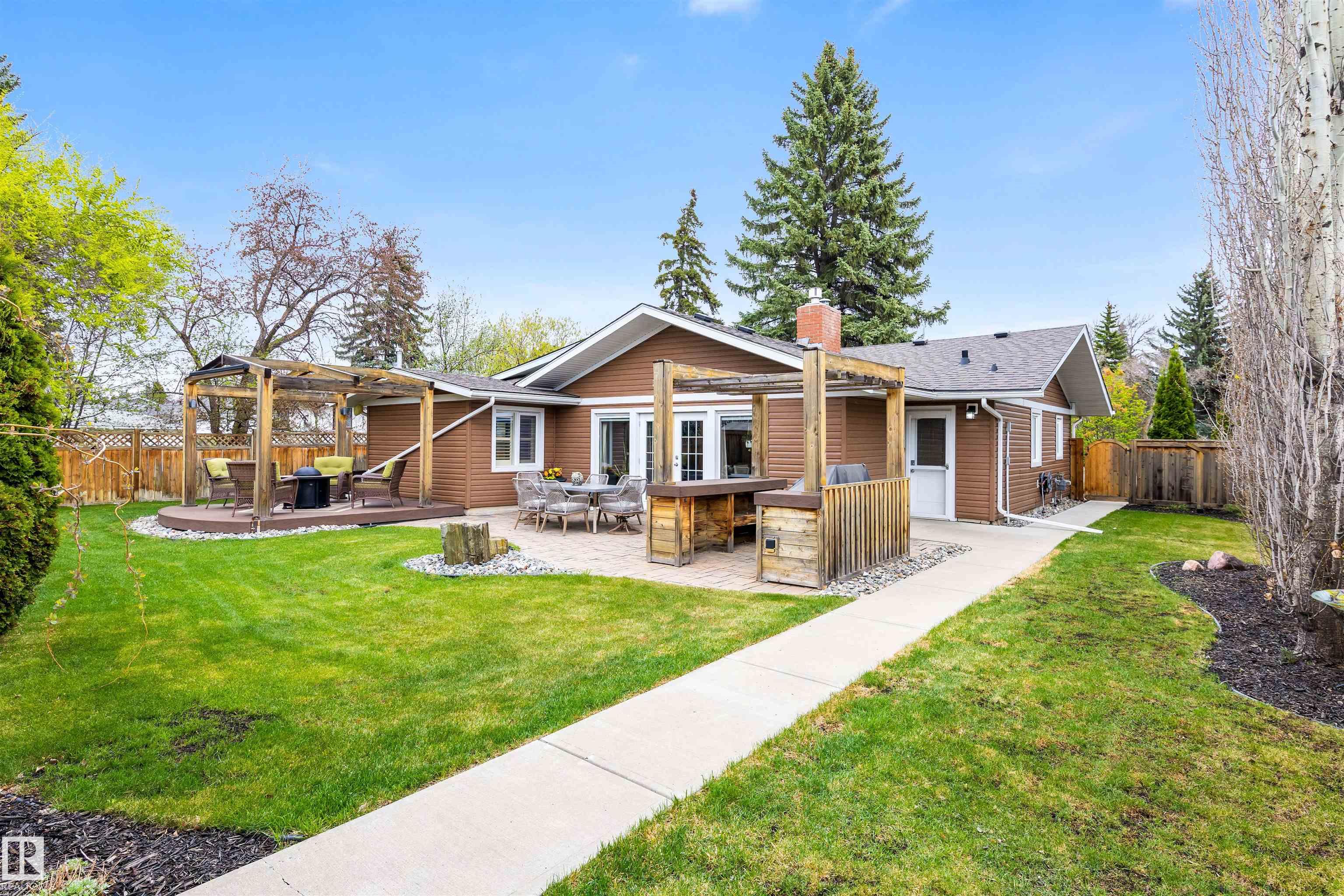 https://zimg.paragon.ice.com/ParagonImages/Property/PM/RAE/225401601/48/0/0/a355a1b3d68ec584689e4d686107f23d/1/b8fd85b5c10049239ed99596fa475d54/225401601-42b22f42-1a1f-4d73-ab23-67781d1c7038.JPG