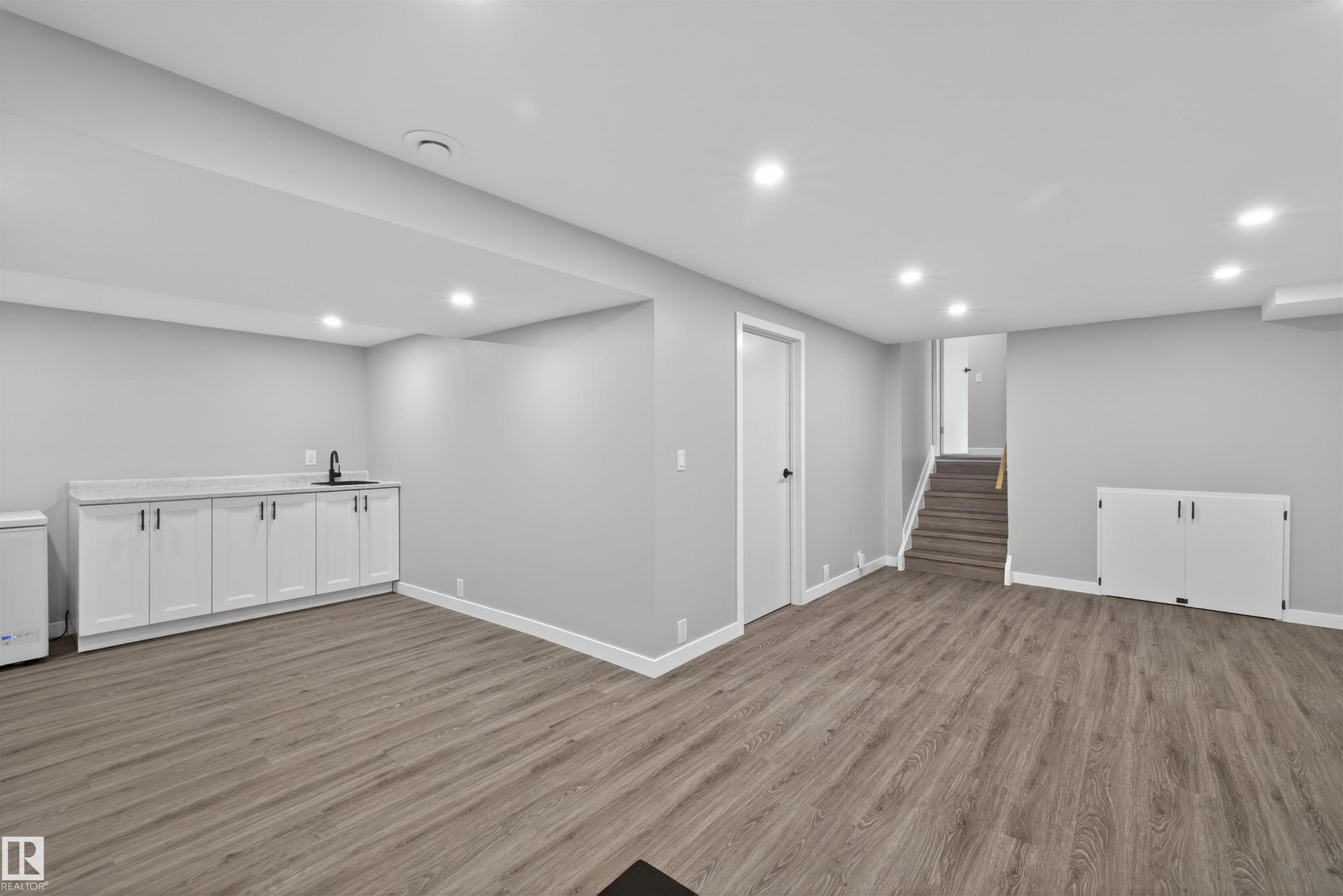 Photo 33 at 5 Arlington Drive, Akinsdale, St. Albert
