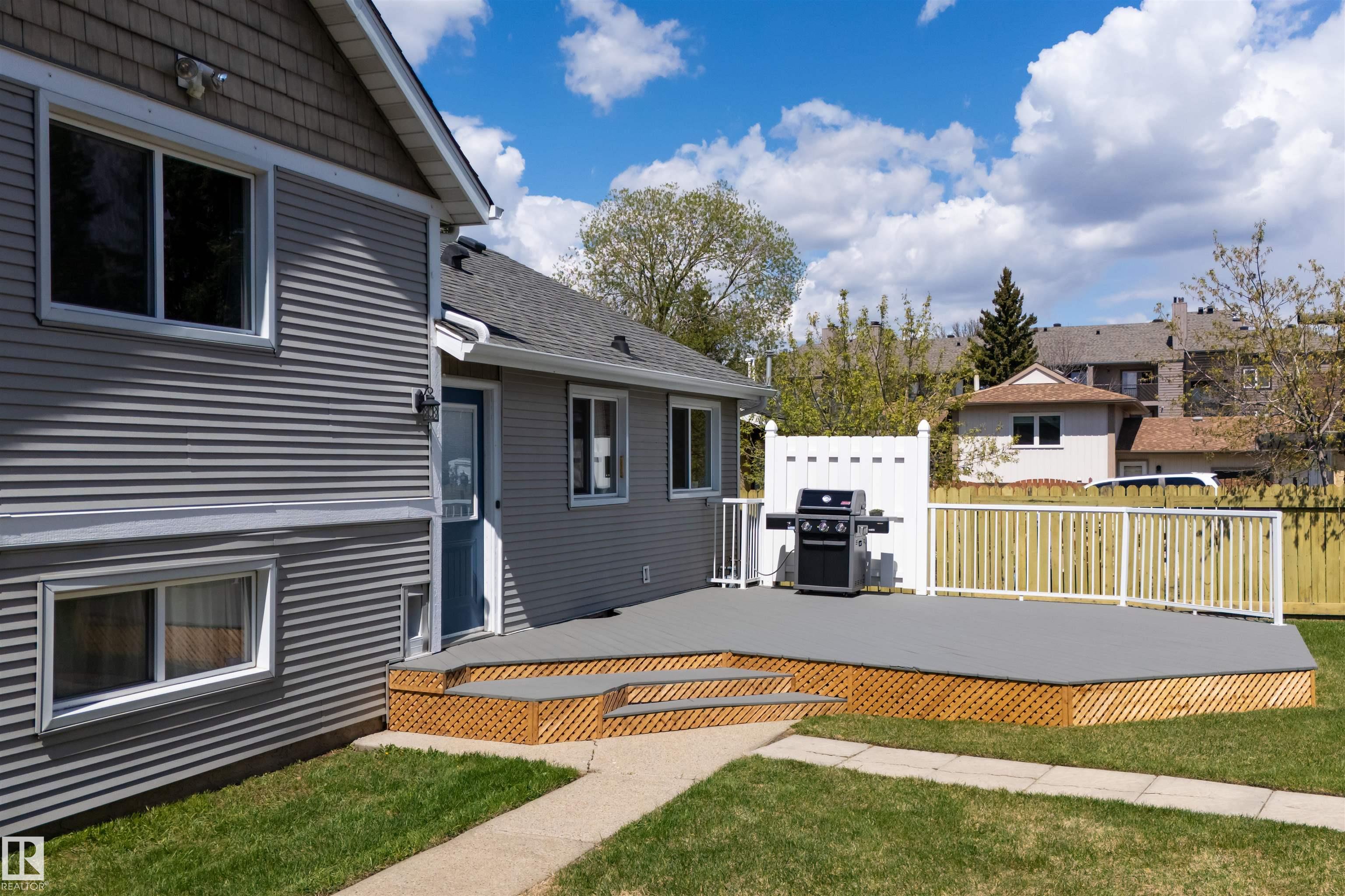 Photo 44 at 5 Arlington Drive, Akinsdale, St. Albert