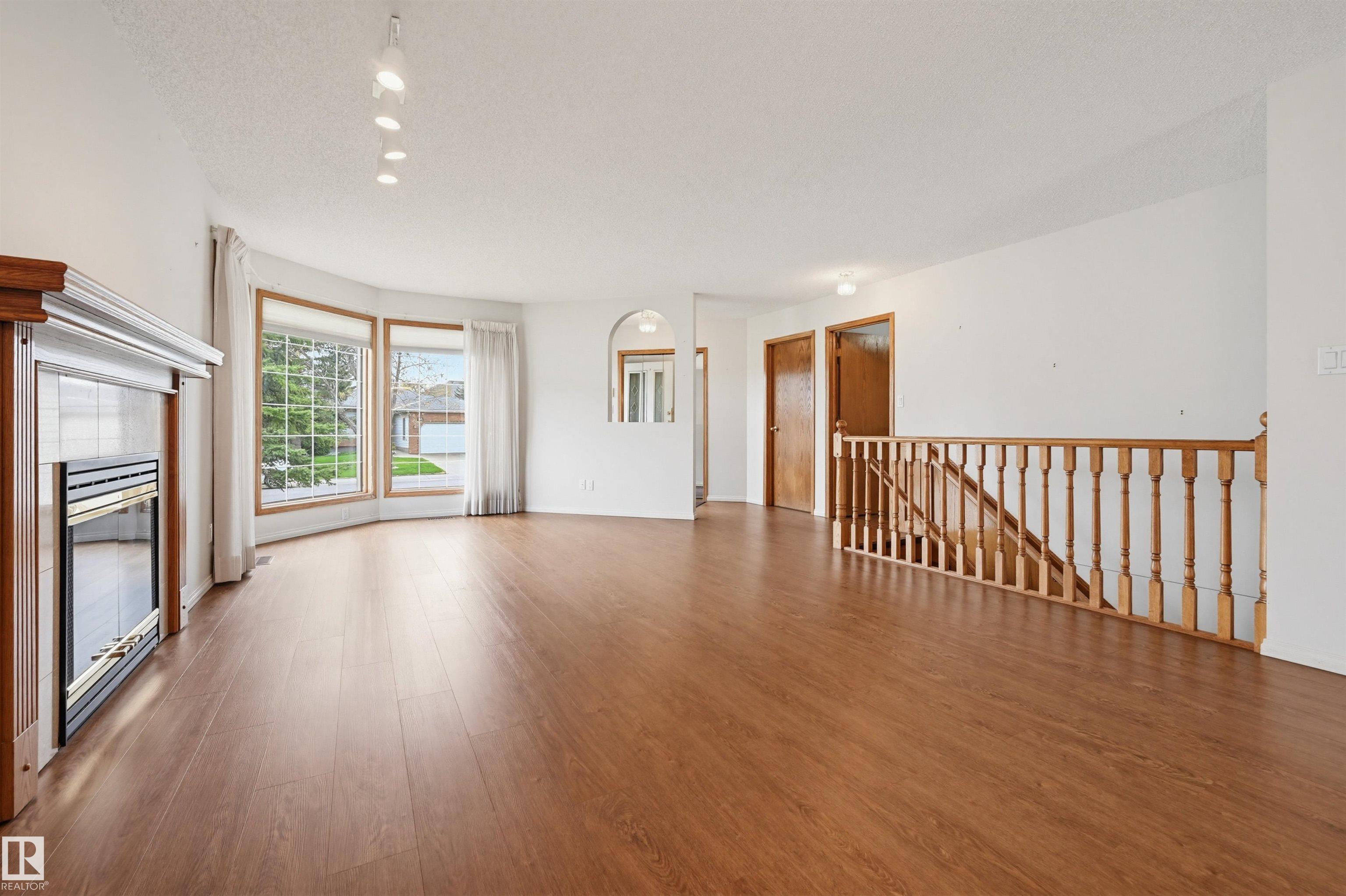 Photo 11 at 604 Revell Wynd NW, Rhatigan Ridge, Edmonton