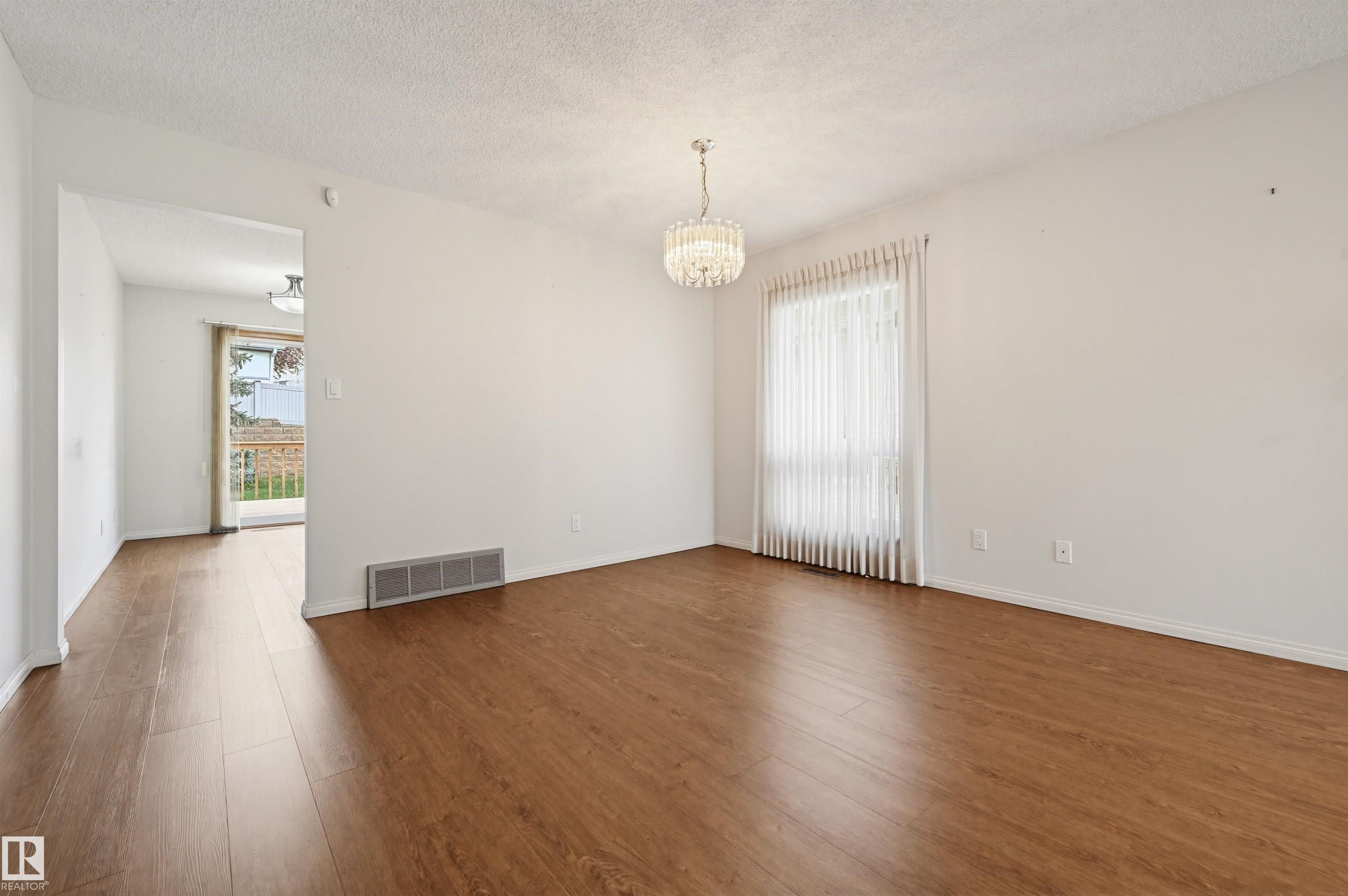 Photo 12 at 604 Revell Wynd NW, Rhatigan Ridge, Edmonton