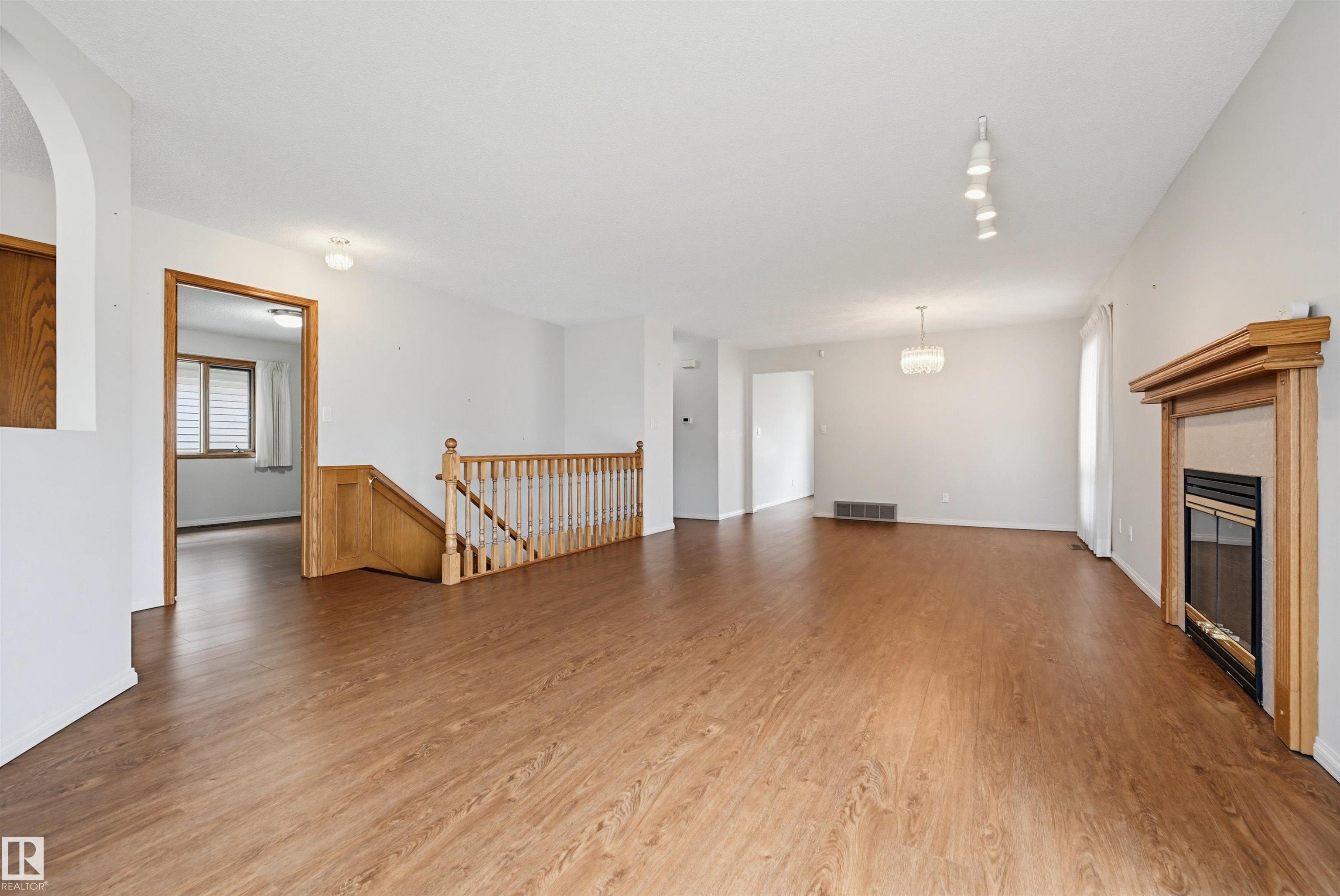Photo 7 at 604 Revell Wynd NW, Rhatigan Ridge, Edmonton