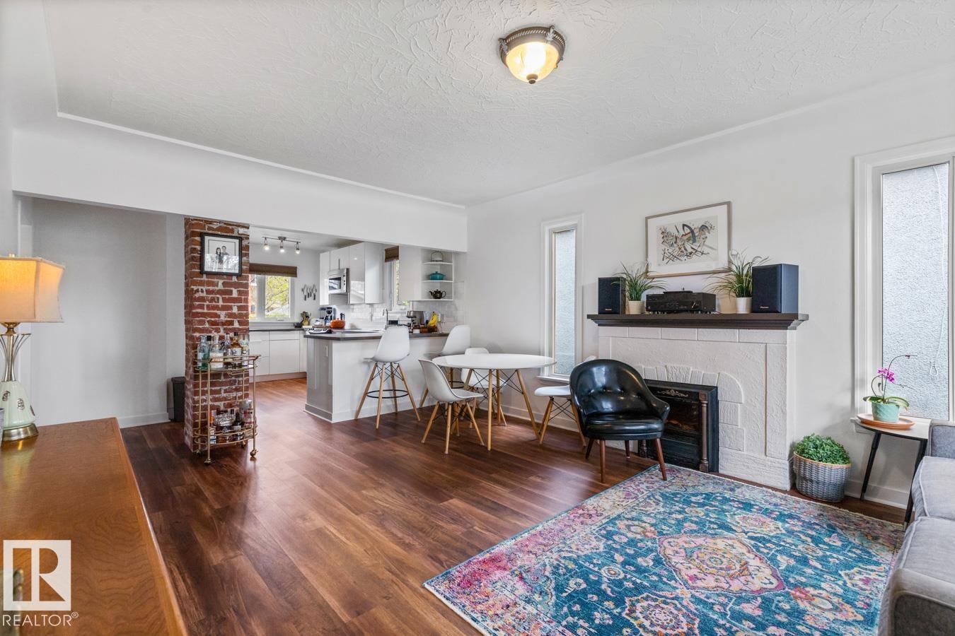 9908 87 Avenue NW, Strathcona, Edmonton