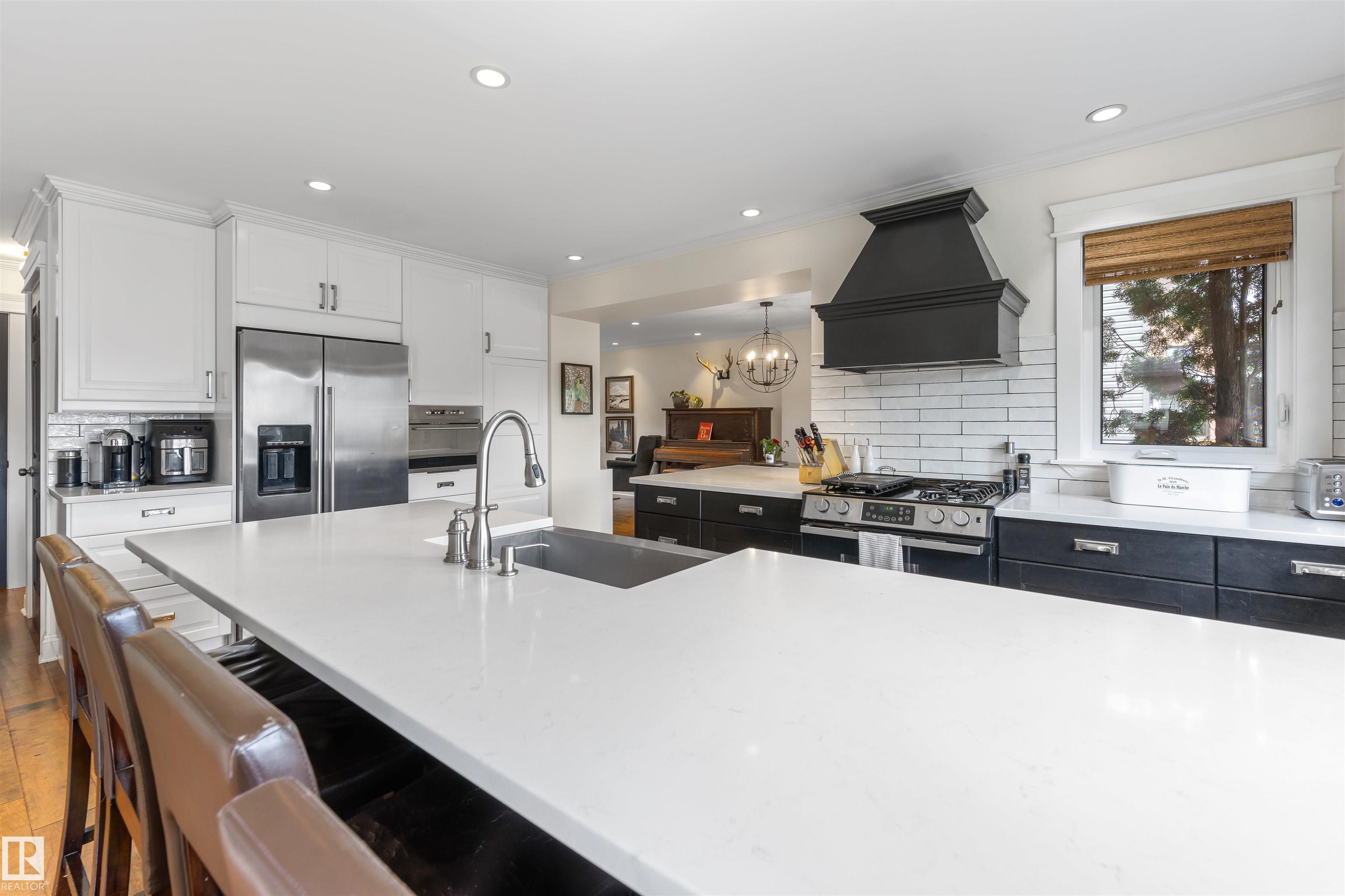 Photo 12 at 4711 Whitemud Road NW, Ramsay Heights, Edmonton