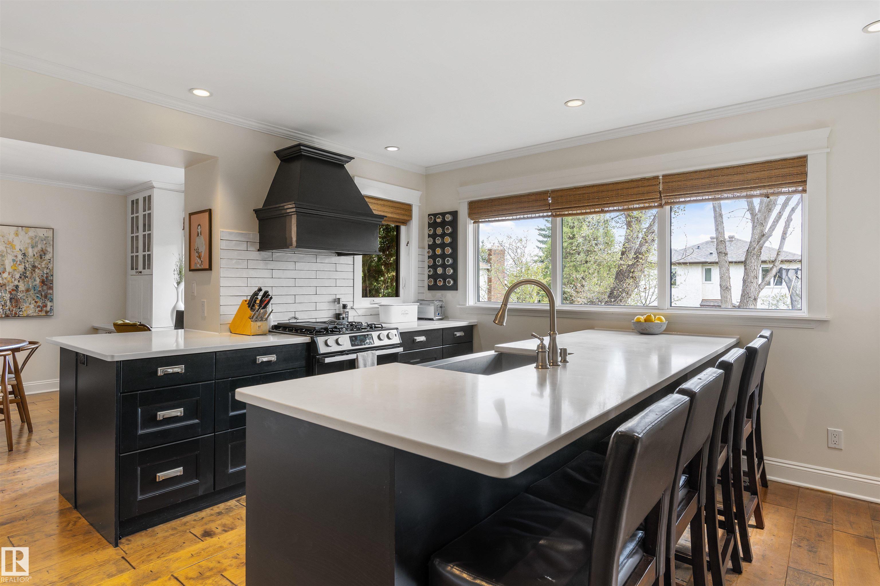 Photo 9 at 4711 Whitemud Road NW, Ramsay Heights, Edmonton