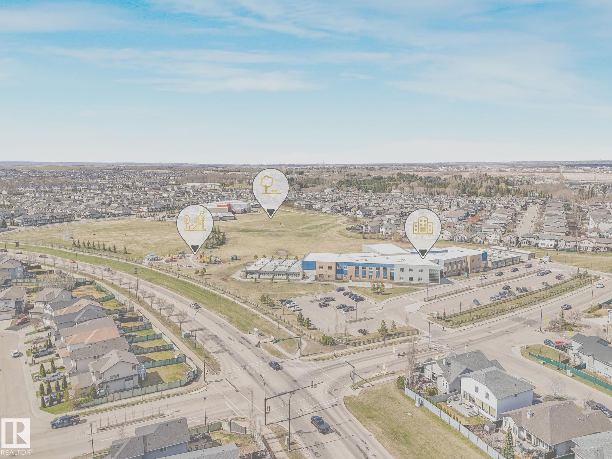 Photo 14 at 20853 92a Avenue NW, Suder Greens, Edmonton
