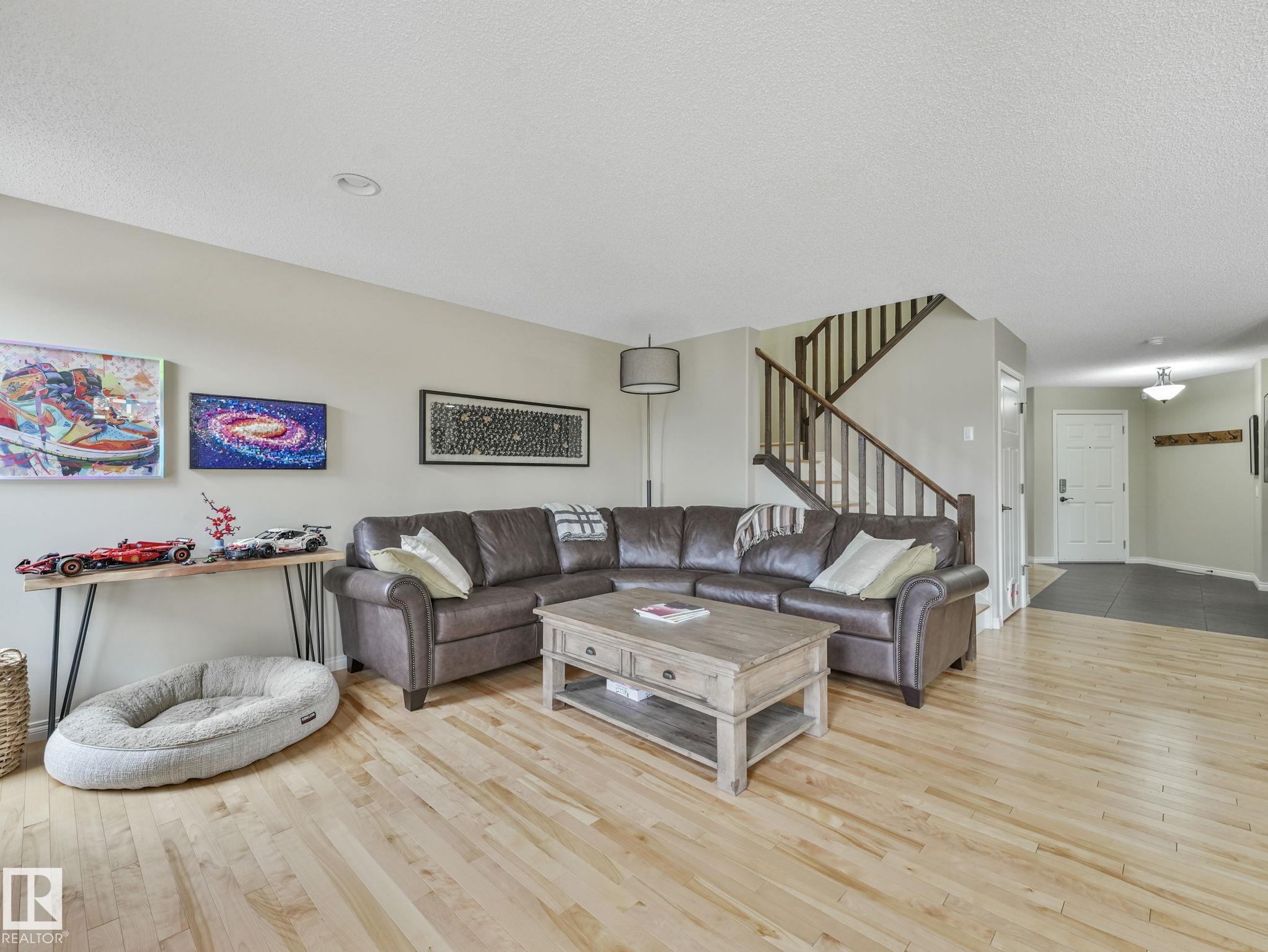 Photo 27 at 20853 92a Avenue NW, Suder Greens, Edmonton