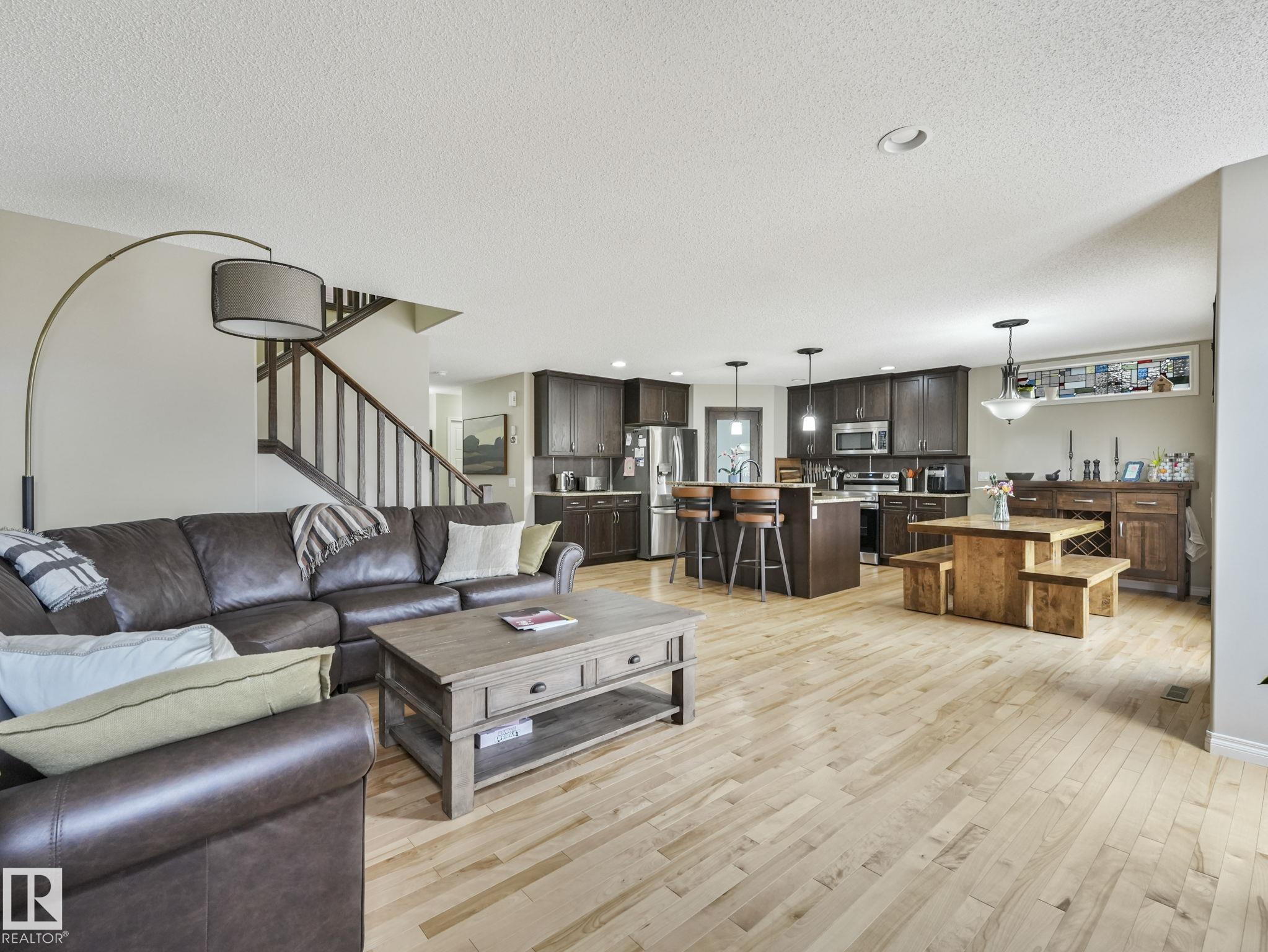 Photo 28 at 20853 92a Avenue NW, Suder Greens, Edmonton
