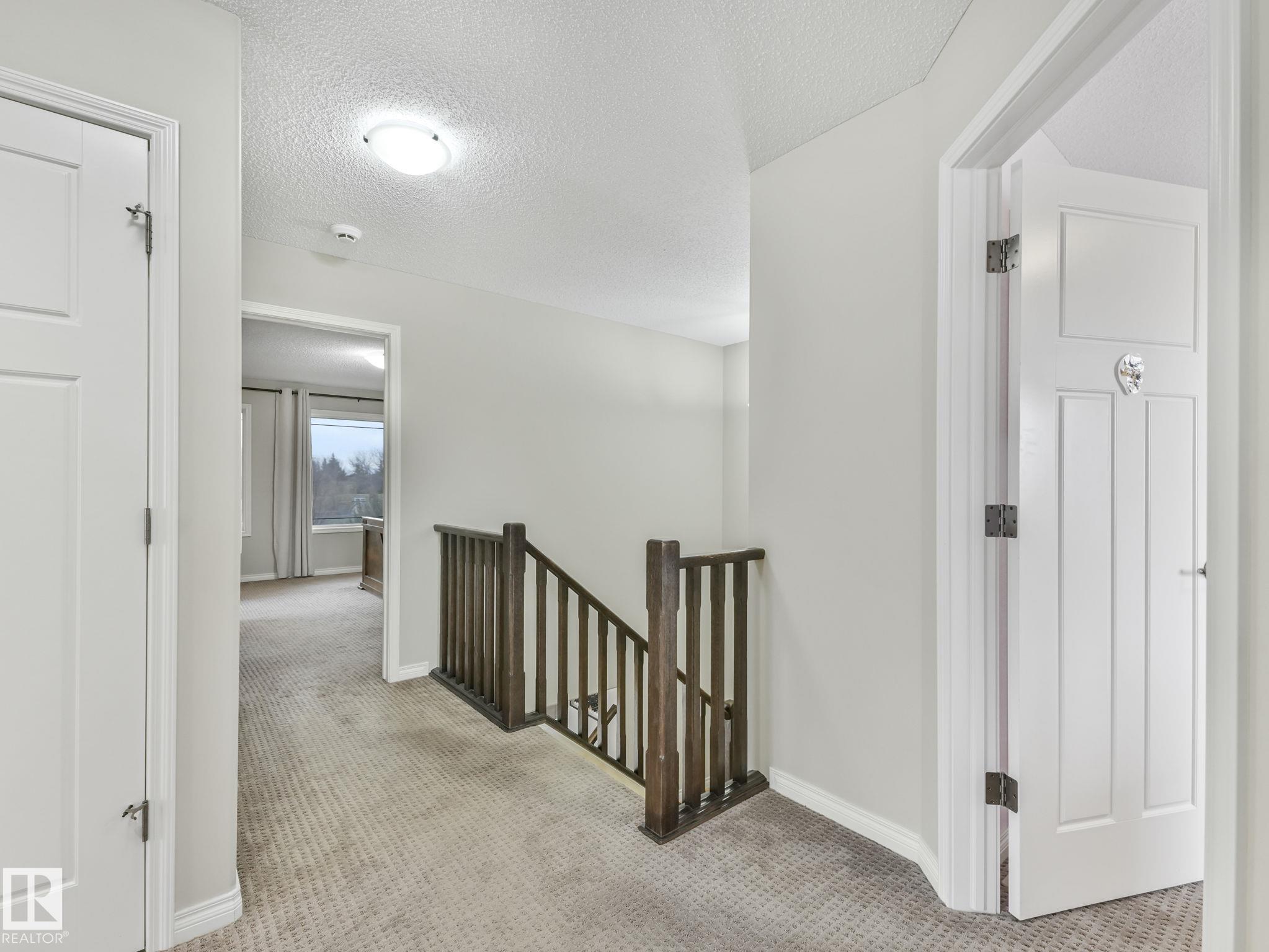 Photo 34 at 20853 92a Avenue NW, Suder Greens, Edmonton