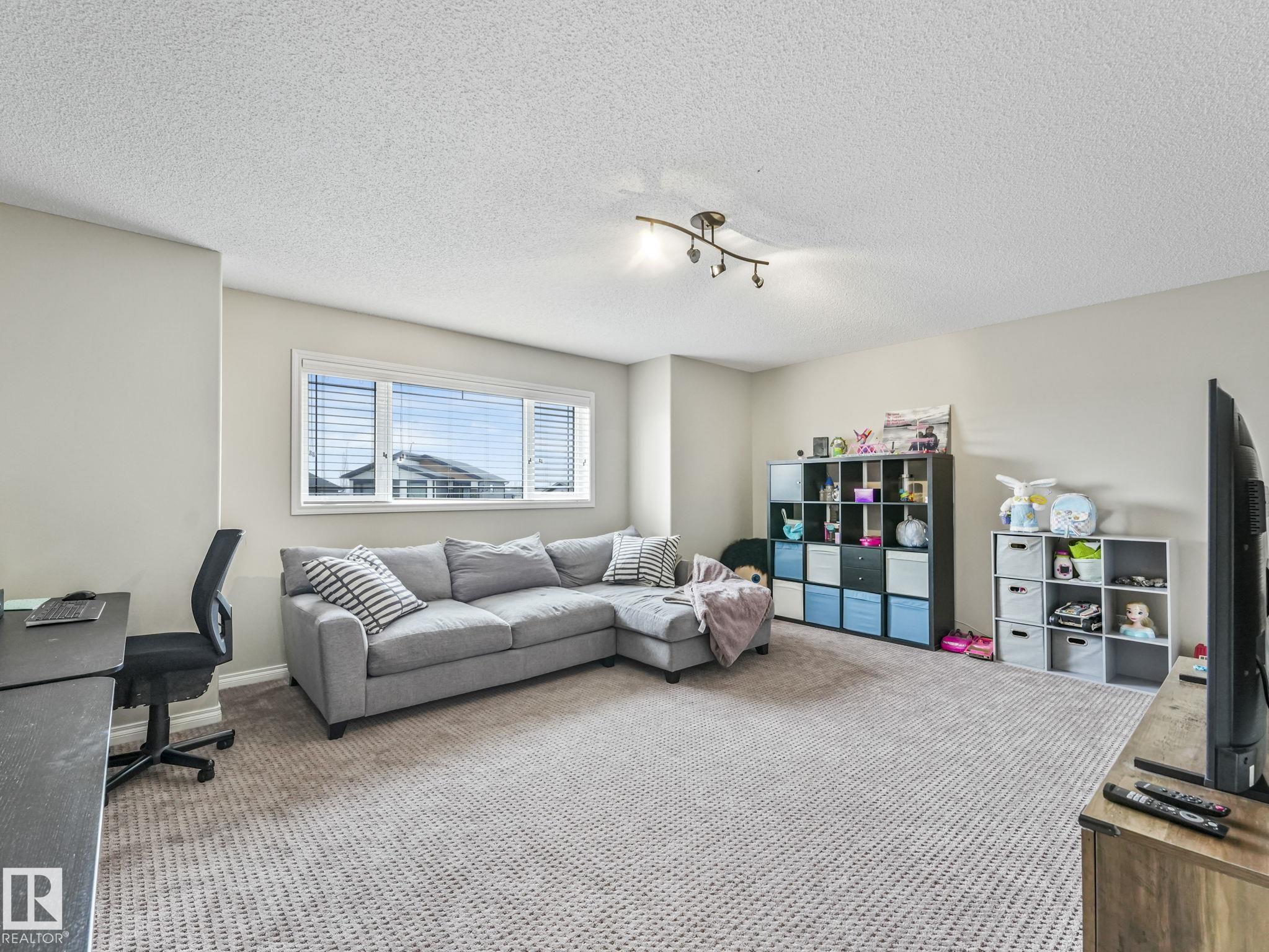 Photo 41 at 20853 92a Avenue NW, Suder Greens, Edmonton